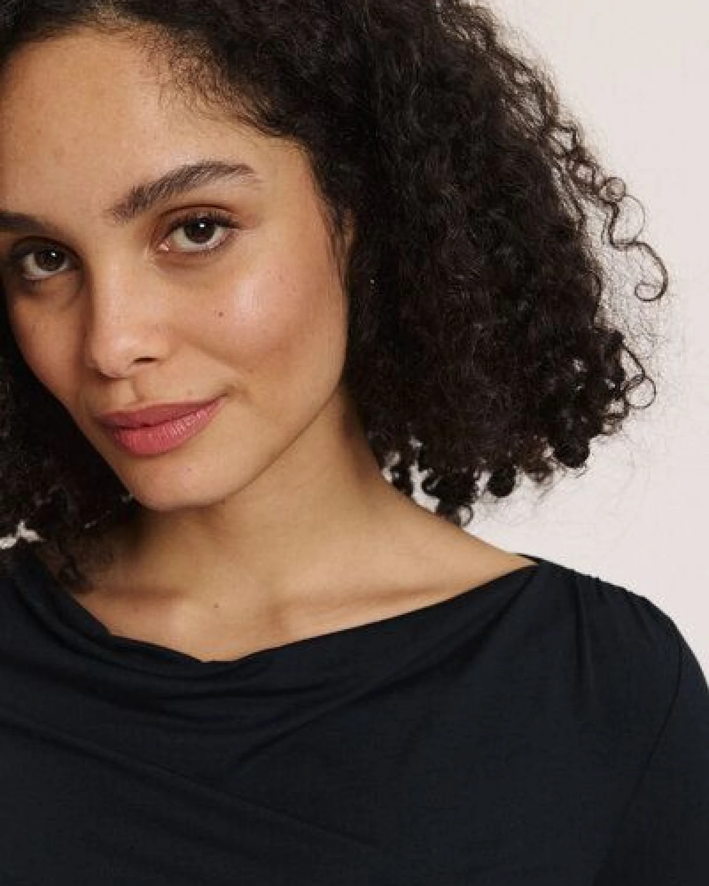 TRANQUILLO Shirt Belindaa aus EcoVero Viskose von Lenzing – Ansicht 4