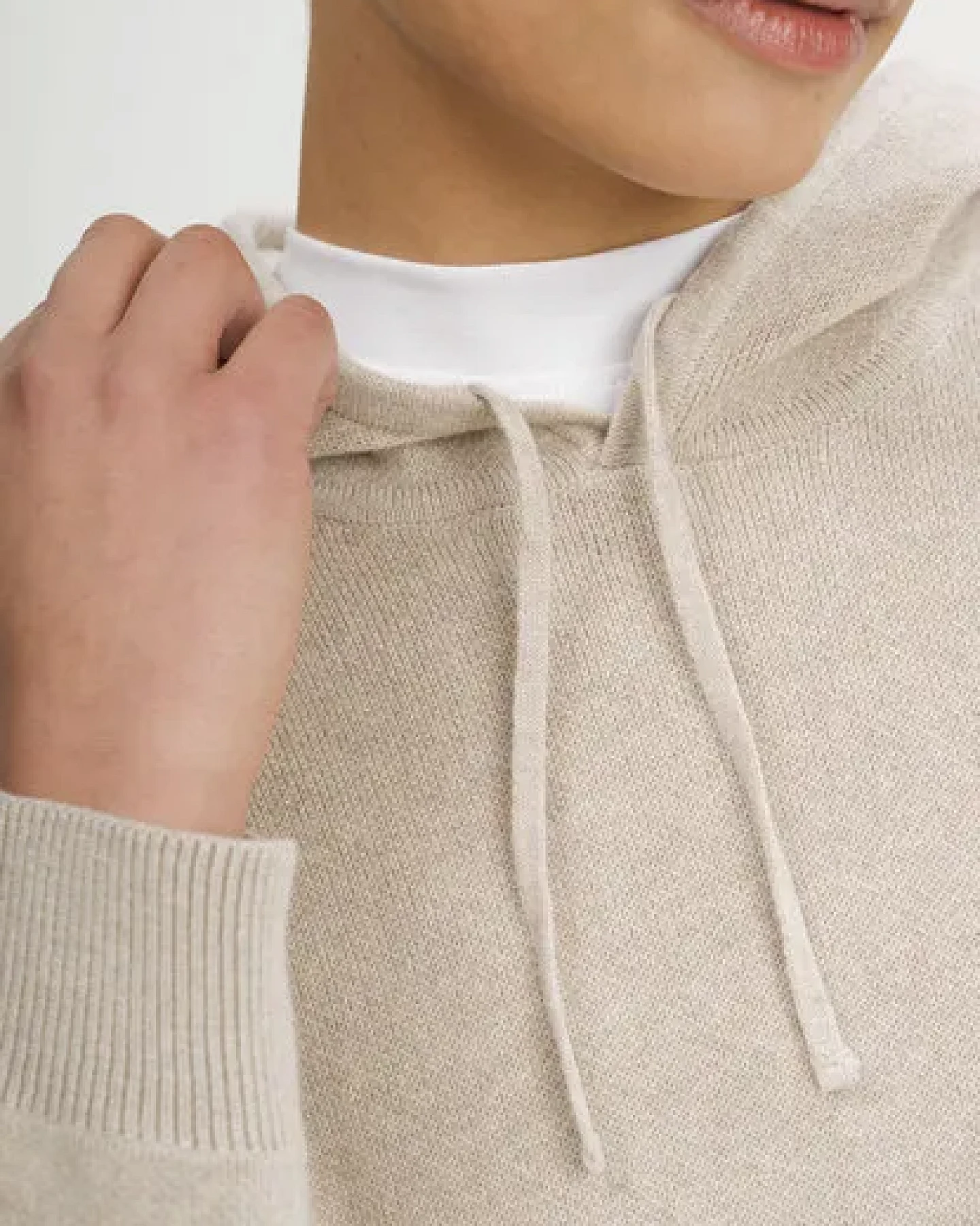 MELA Strick Kapuzenpullover Style JANISHA aus 100% Bio-Baumwolle – Ansicht 4