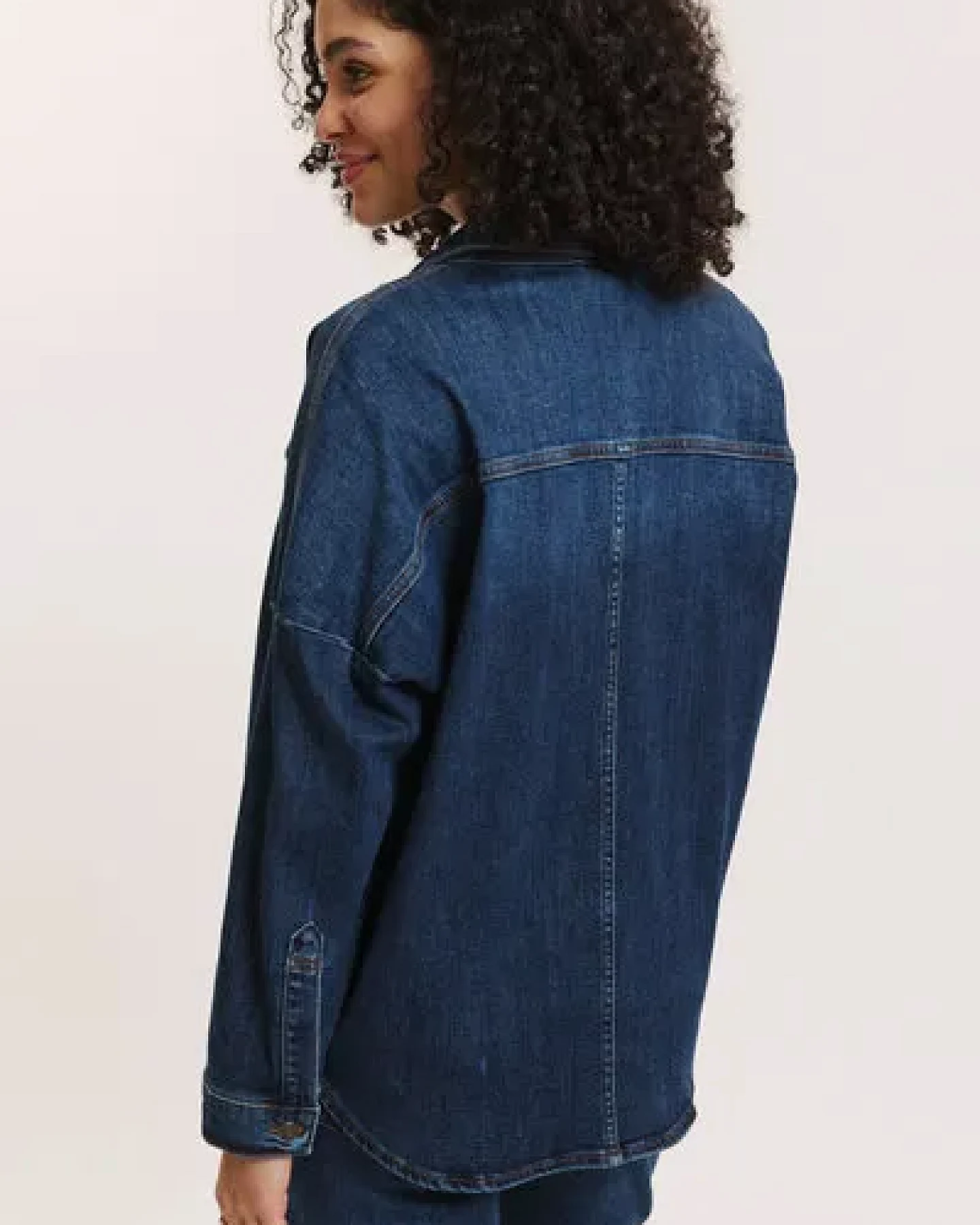 TRANQUILLO Jeansjacke Daikee aus GOTS-Bio-Baumwolle – Ansicht 2