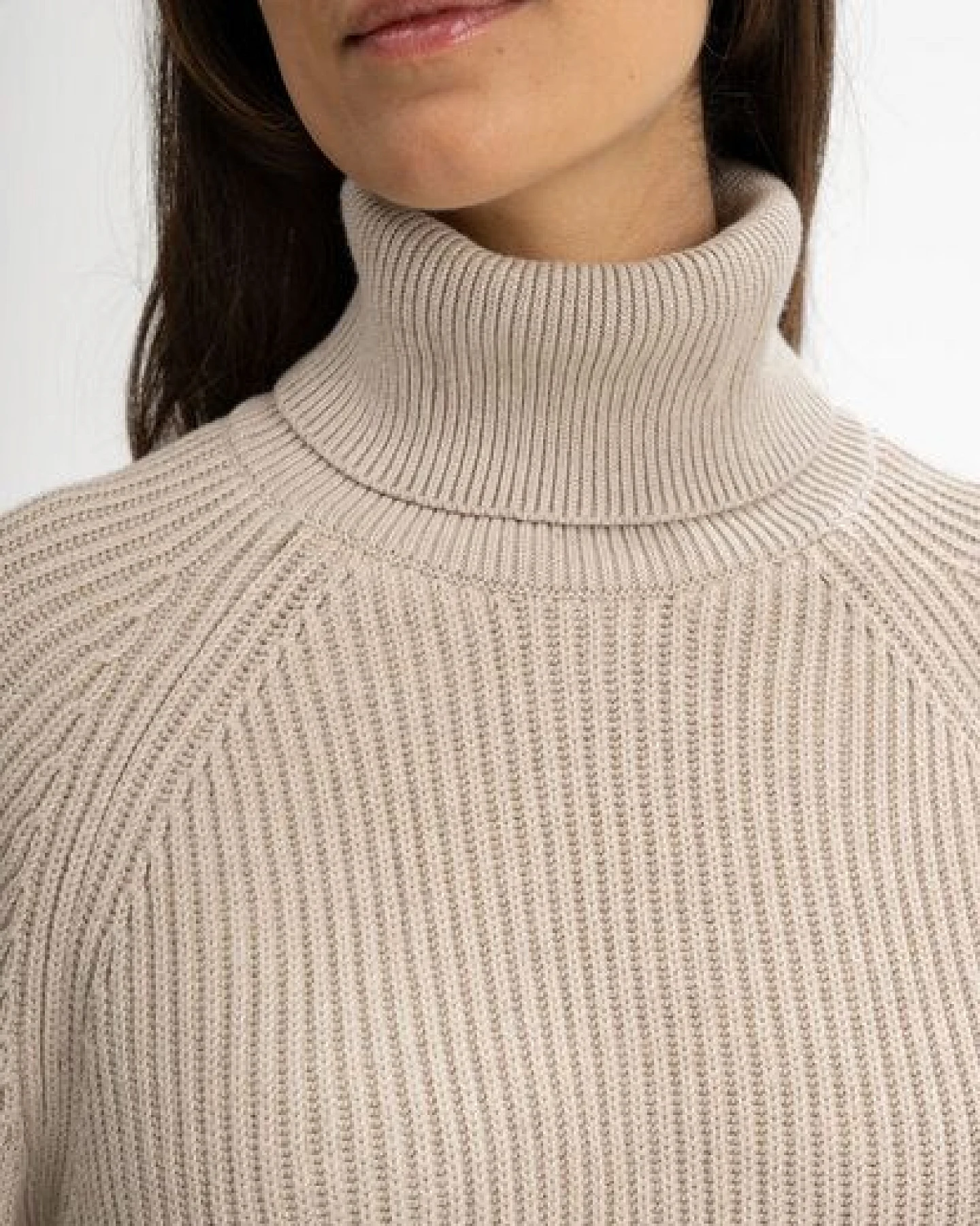 MELA Rippstrick Rollkragenpullover Style CHIRHA aus 100% Bio-Baumwolle – Ansicht 4