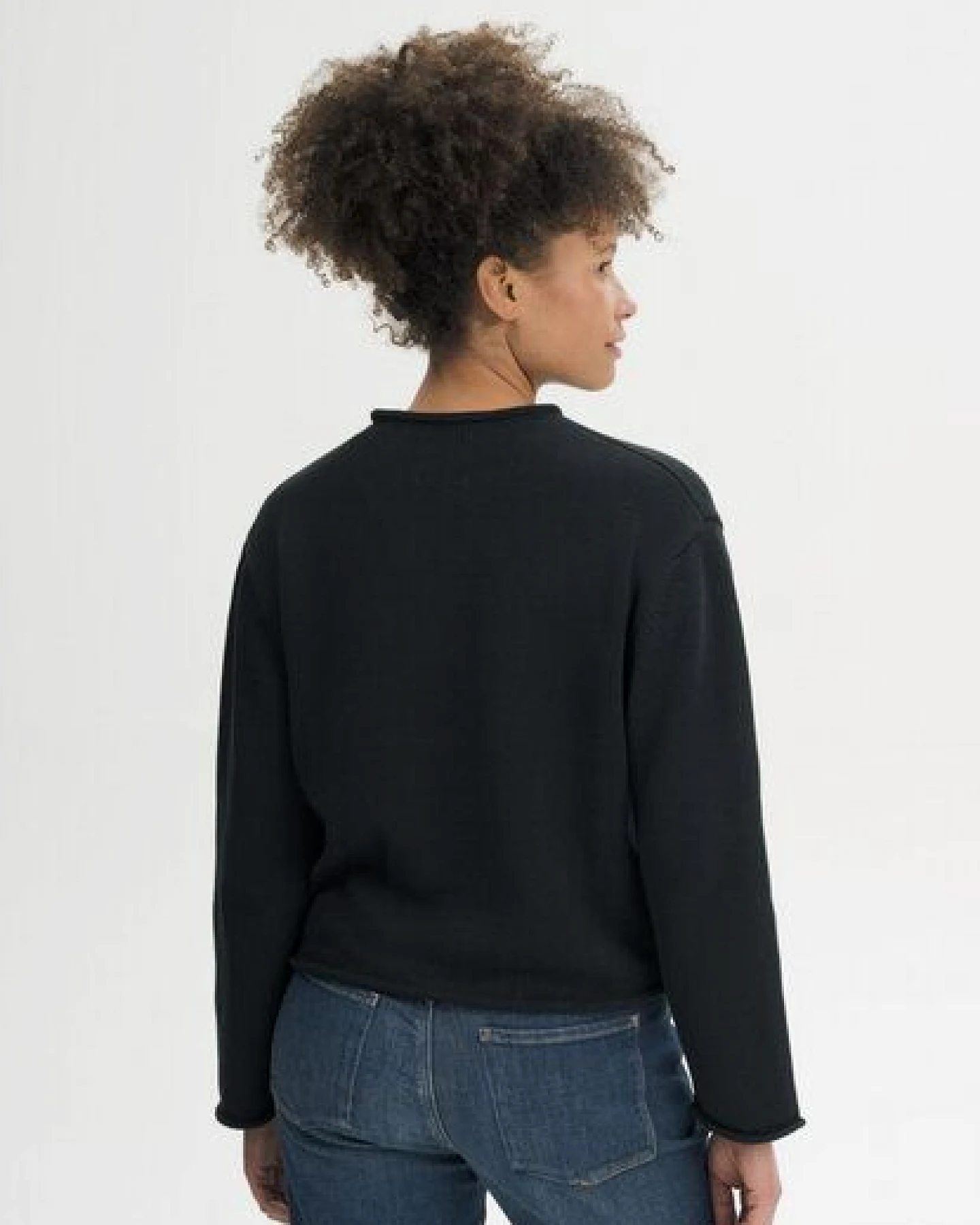 MELA Rollsaum Strickpullover Style GEETHA aus 100% Bio-Baumwolle – Ansicht 2