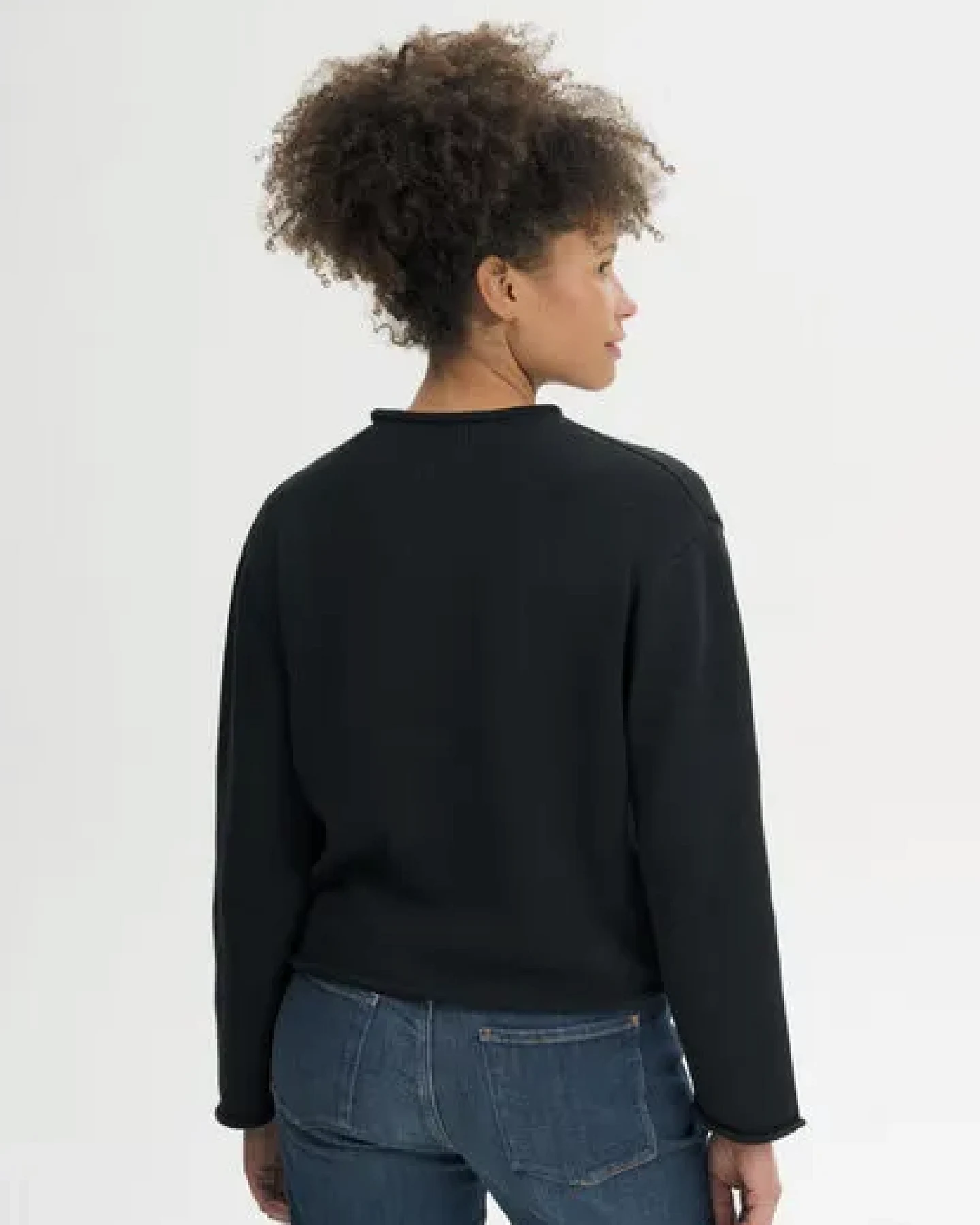 MELA Rollsaum Strickpullover Style GEETHA aus 100% Bio-Baumwolle – Ansicht 2