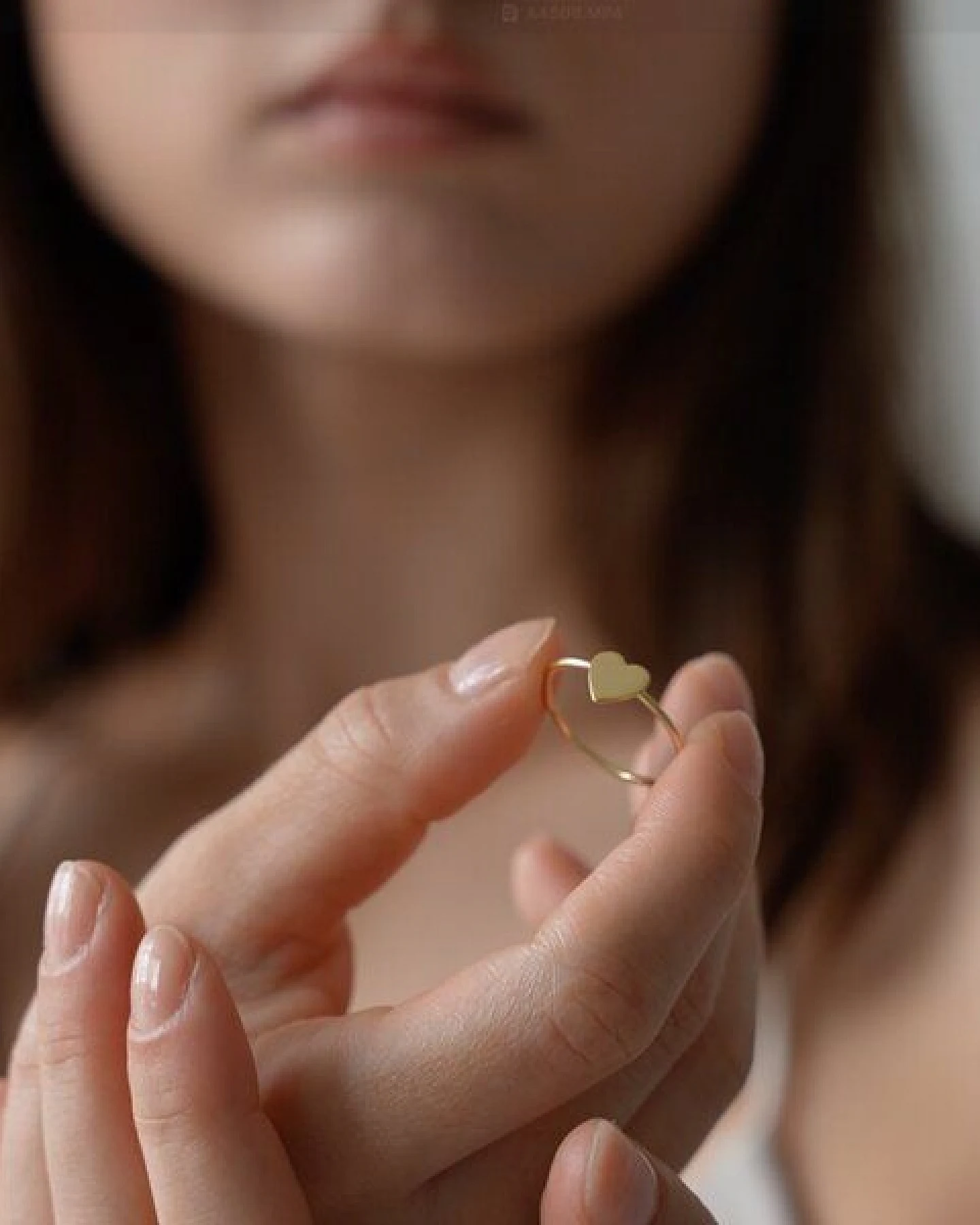 BELLYBIRD Jewellery Ring mit geschlossenem Herz, 925 Silber, vergoldet – Ansicht 4