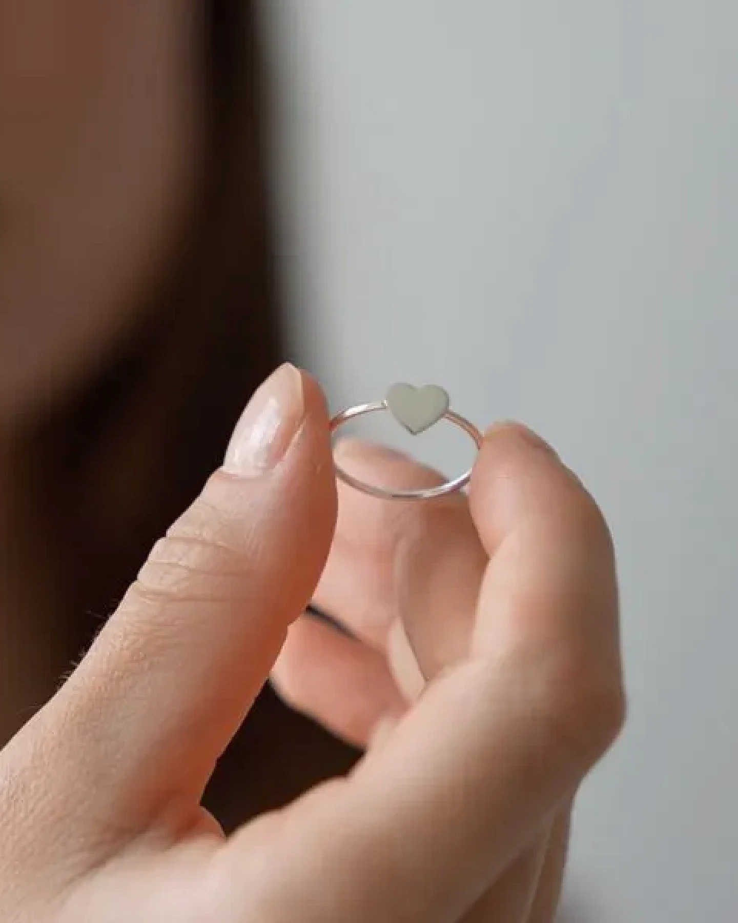 BELLYBIRD Jewellery Ring mit geschlossenem Herz, 925 Silber, vergoldet – Ansicht 3