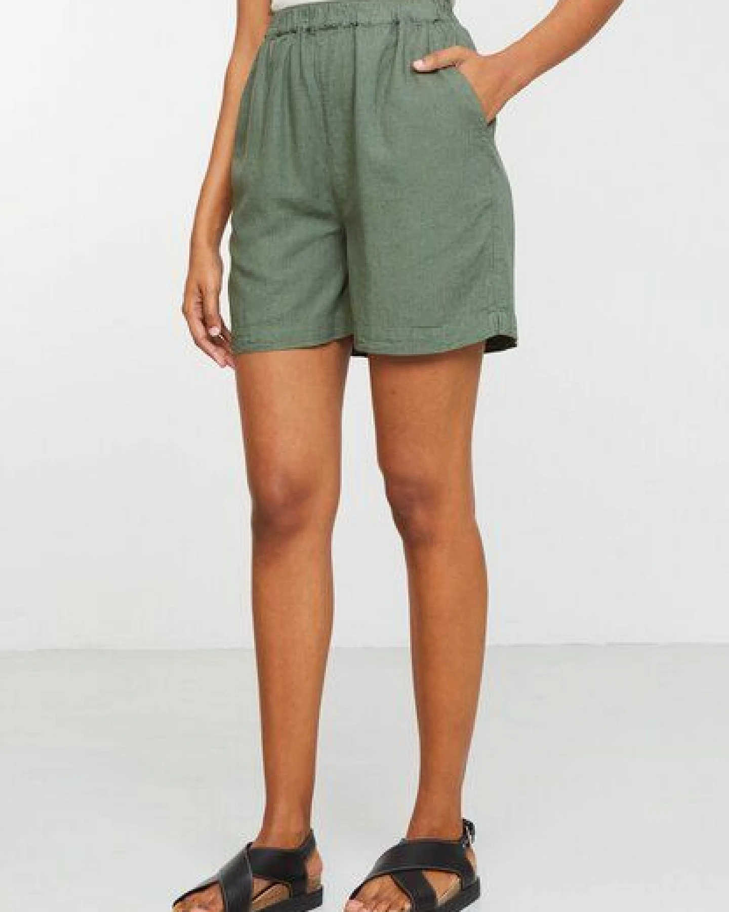 Damen Shorts aus Leinen und LENZING ECOVERO Viskose Mix - FIR - recolution – Ansicht 3