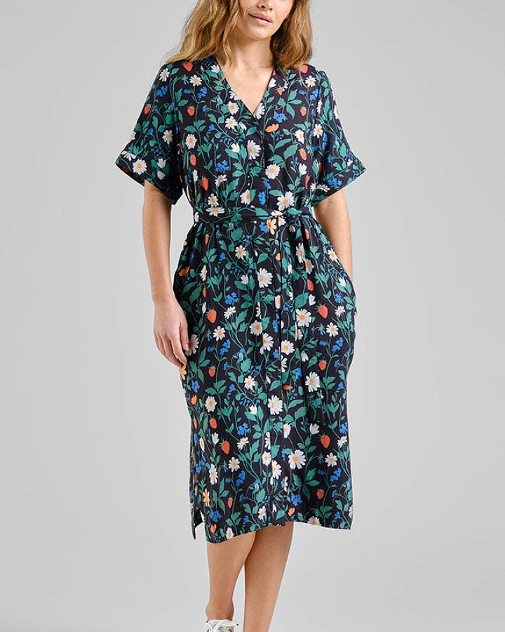 DEDICATED Damen vegan Kleid Kallvik Strawberry Field Schwarz
