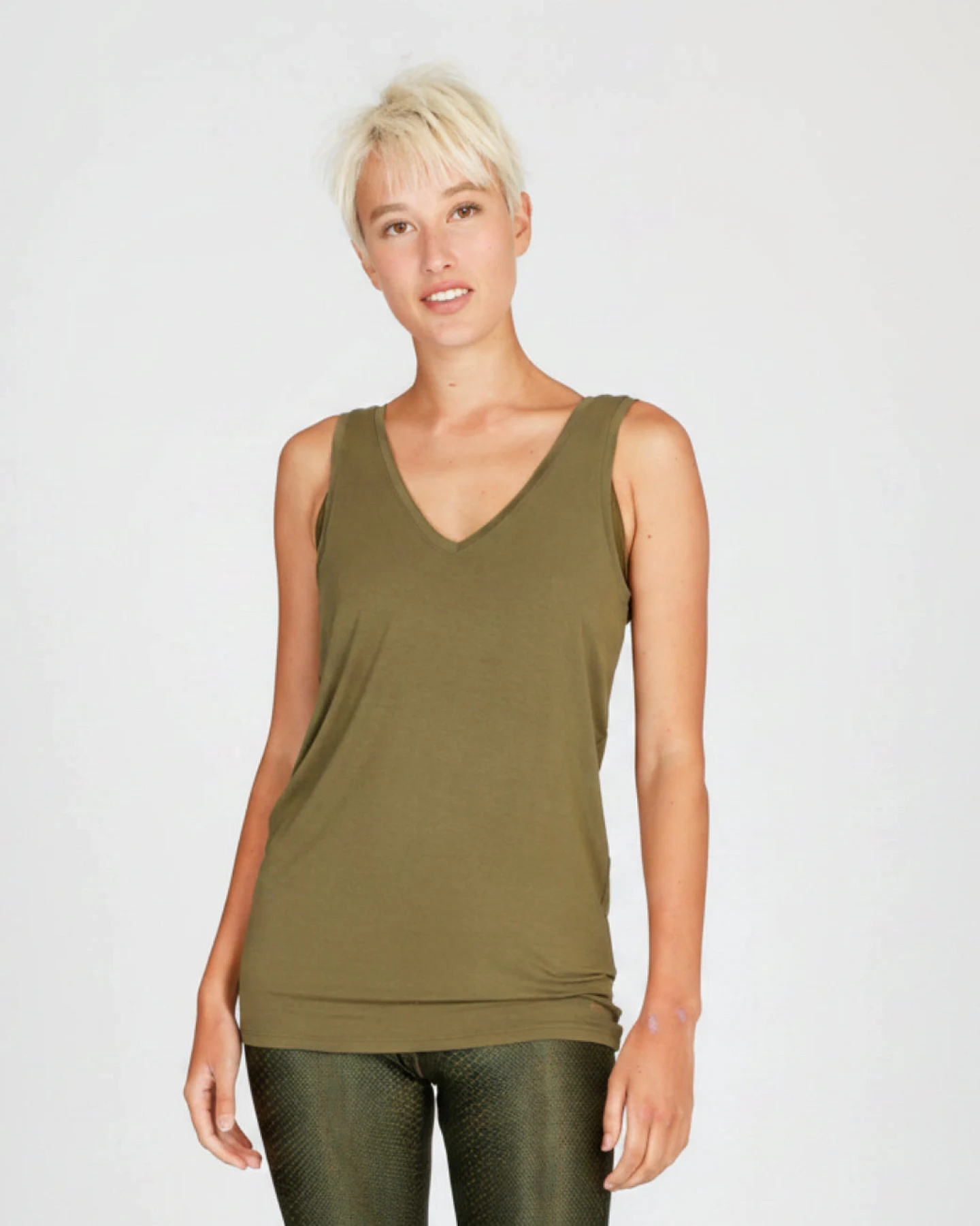 Kismet Cosy Twist Tank - Olive XL – Ansicht 2