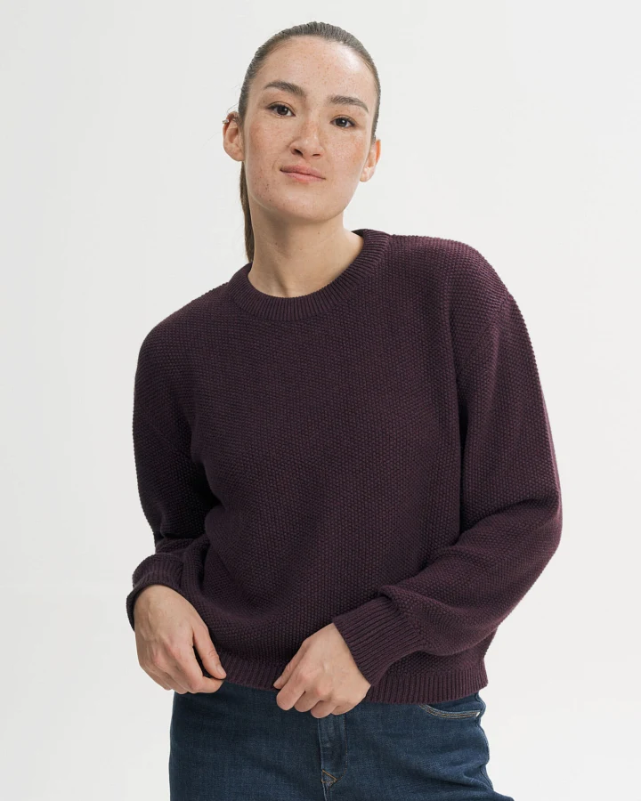 Produktseite: Strickpullover Modell: Suriya