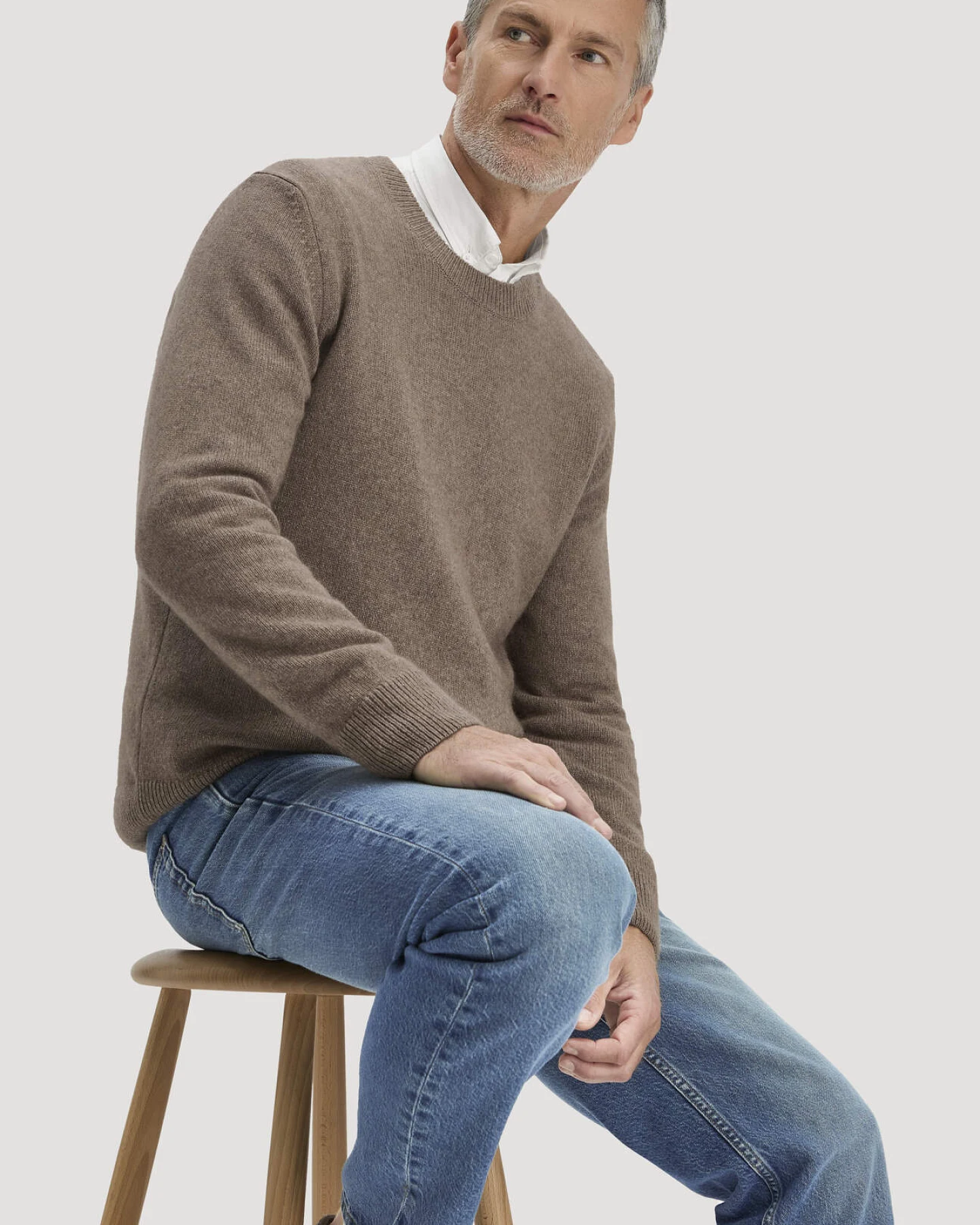 hessnatur Herren Jeans MADS Relaxed Tapered aus Bio-Denim - blau - Größe 32/32 – Ansicht 4