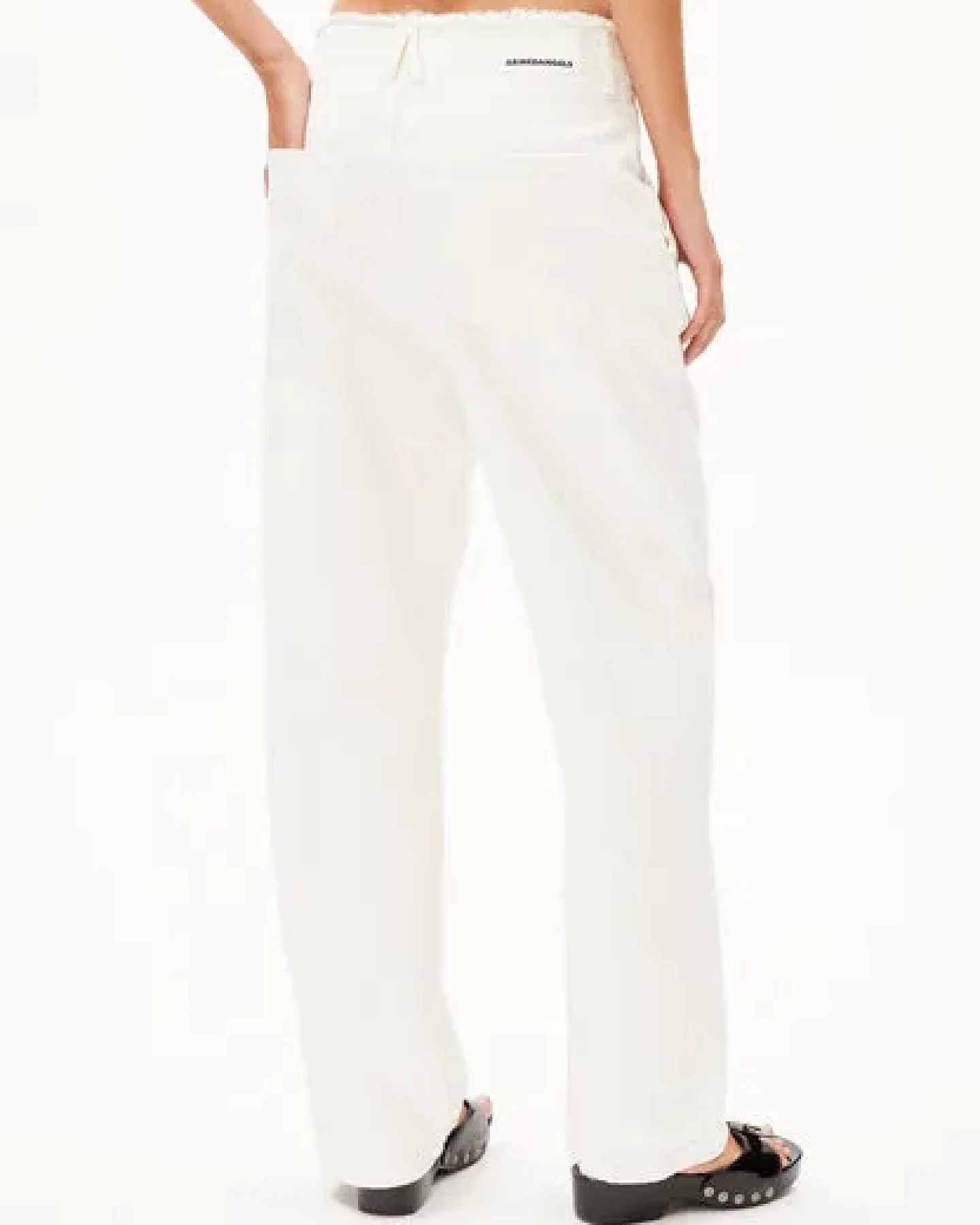 ARMEDANGELS HAAYI DETAIL Damen Baggy Fit aus recycelter Baumwolle – Ansicht 2