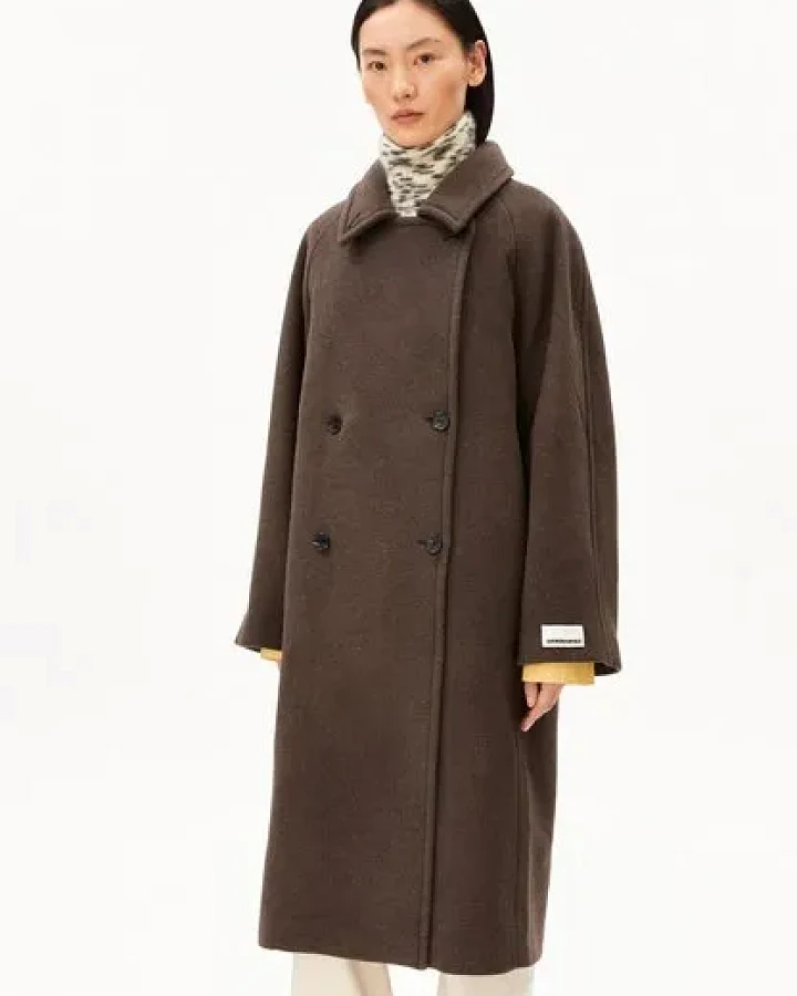 Produktseite: ARMEDANGELS DOUBLE-BREASTED Damen Strickmantel aus 100% recycelter Wolle