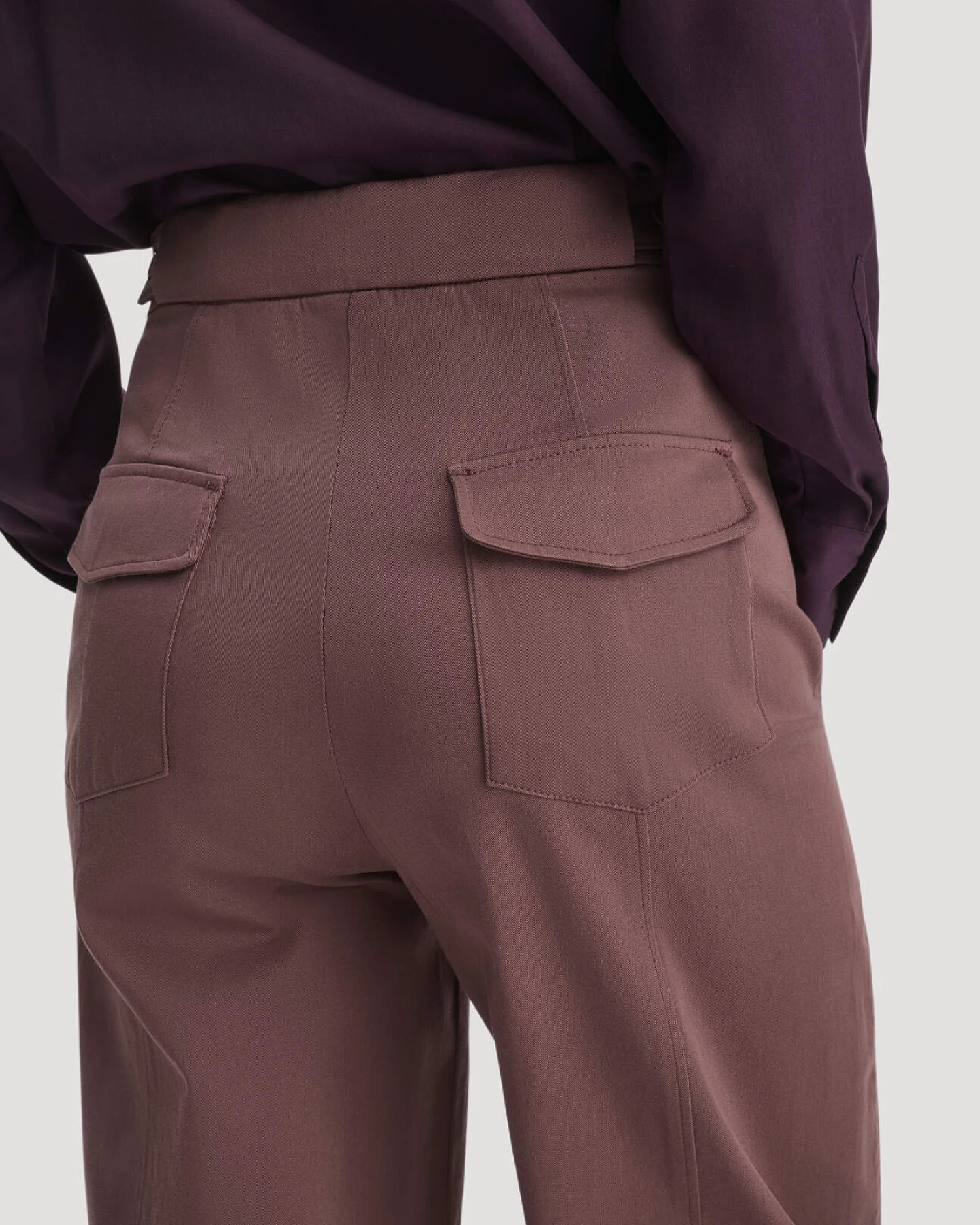 hessnatur Damen Barrel-Leg Hose Relaxed aus TENCEL™ Lyocell mit Bio-Baumwolle - rot - Größe 44 – Ansicht 3