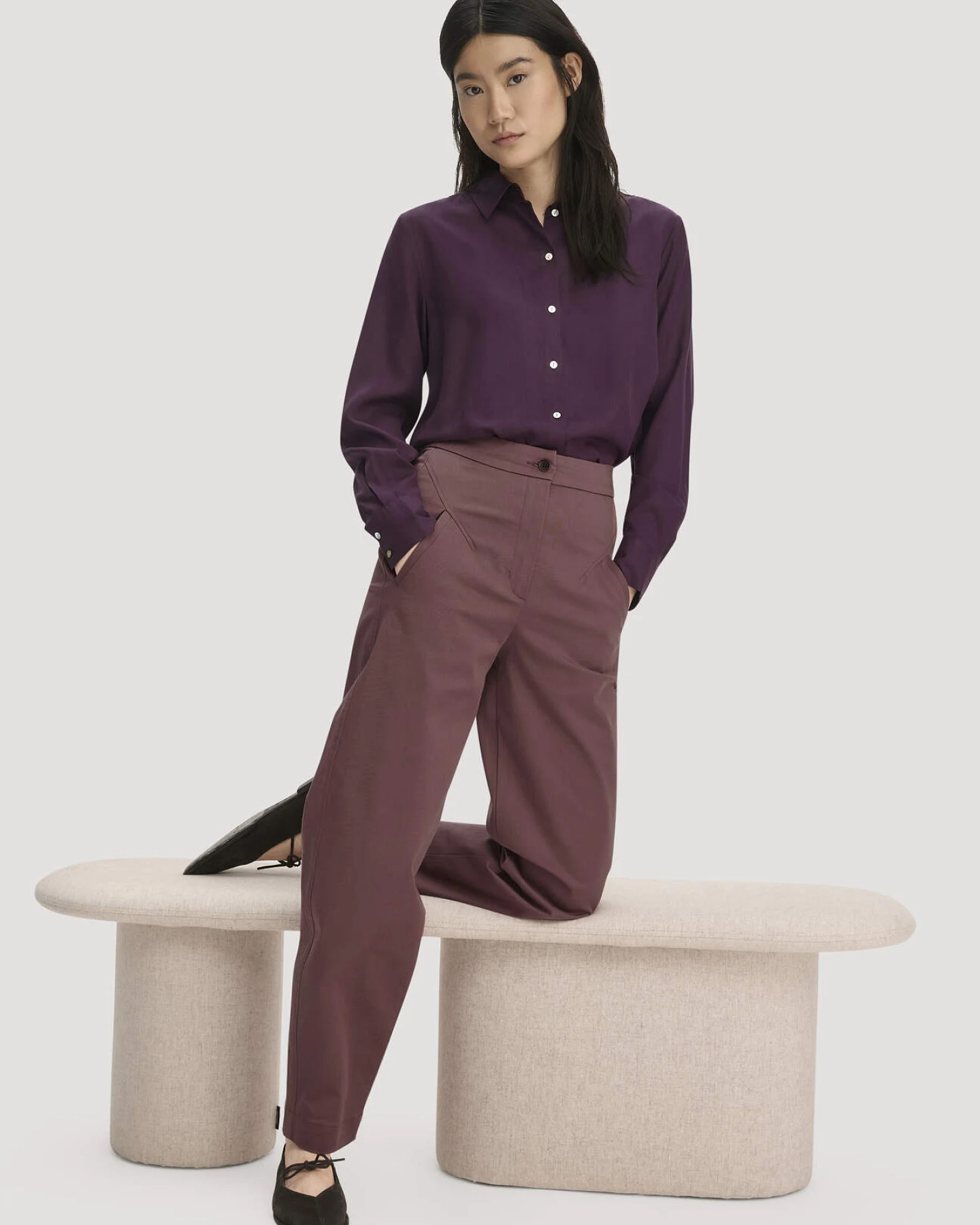 hessnatur Damen Barrel-Leg Hose Relaxed aus TENCEL™ Lyocell mit Bio-Baumwolle - rot - Größe 44 – Ansicht 4