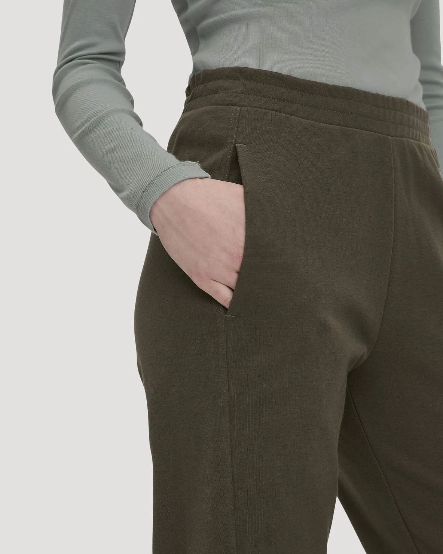 hessnatur Damen Jersey Hose Regular aus Bio-Baumwolle - grün - Größe 34 – Ansicht 3