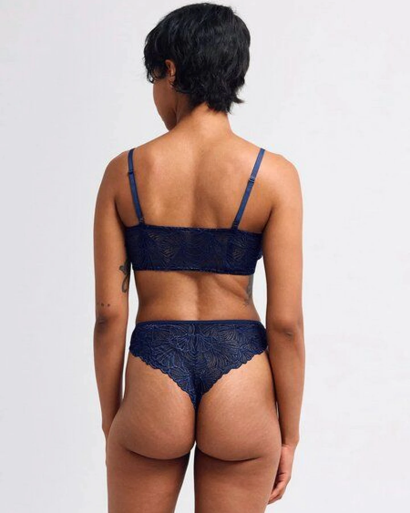 erlich textil Fluid Lace bügelloser Bandeau Bralette mit Spitze, made in Europe – Ansicht 2