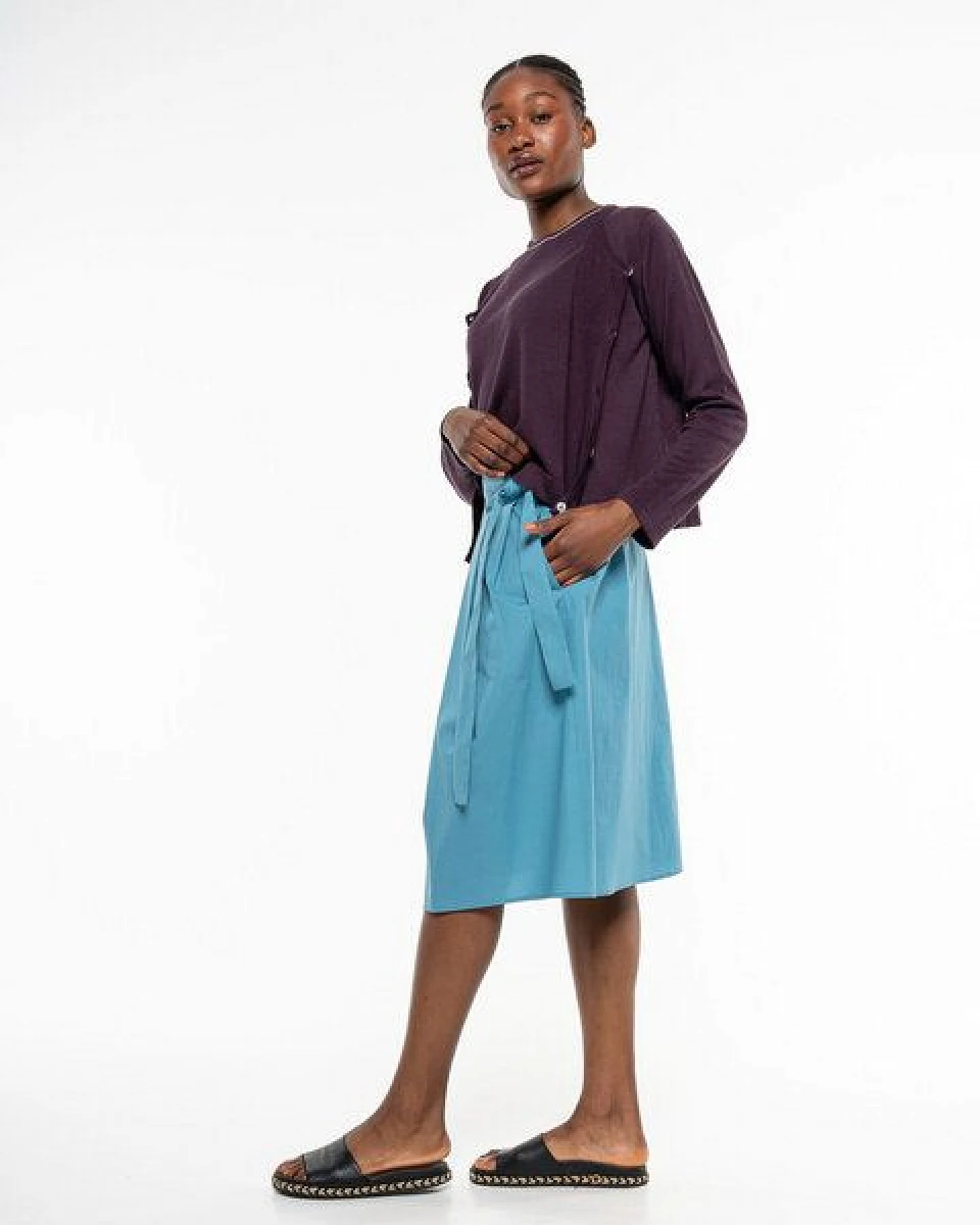 Alma & Lovis Leichter Feinstrick-Cardigan aus Leinen-Cotton-Mix – Ansicht 4