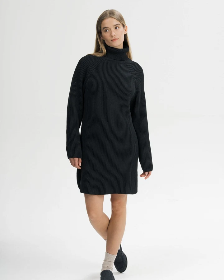 MELA Damen vegan Kleid Aus Rippstrick Mit Rollkragen Von Arunika, Schwarz