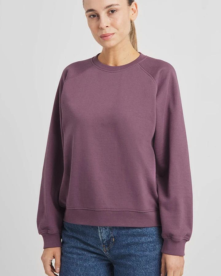 DEDICATED Damen vegan Sweatshirt Ystad Base Berry Purple