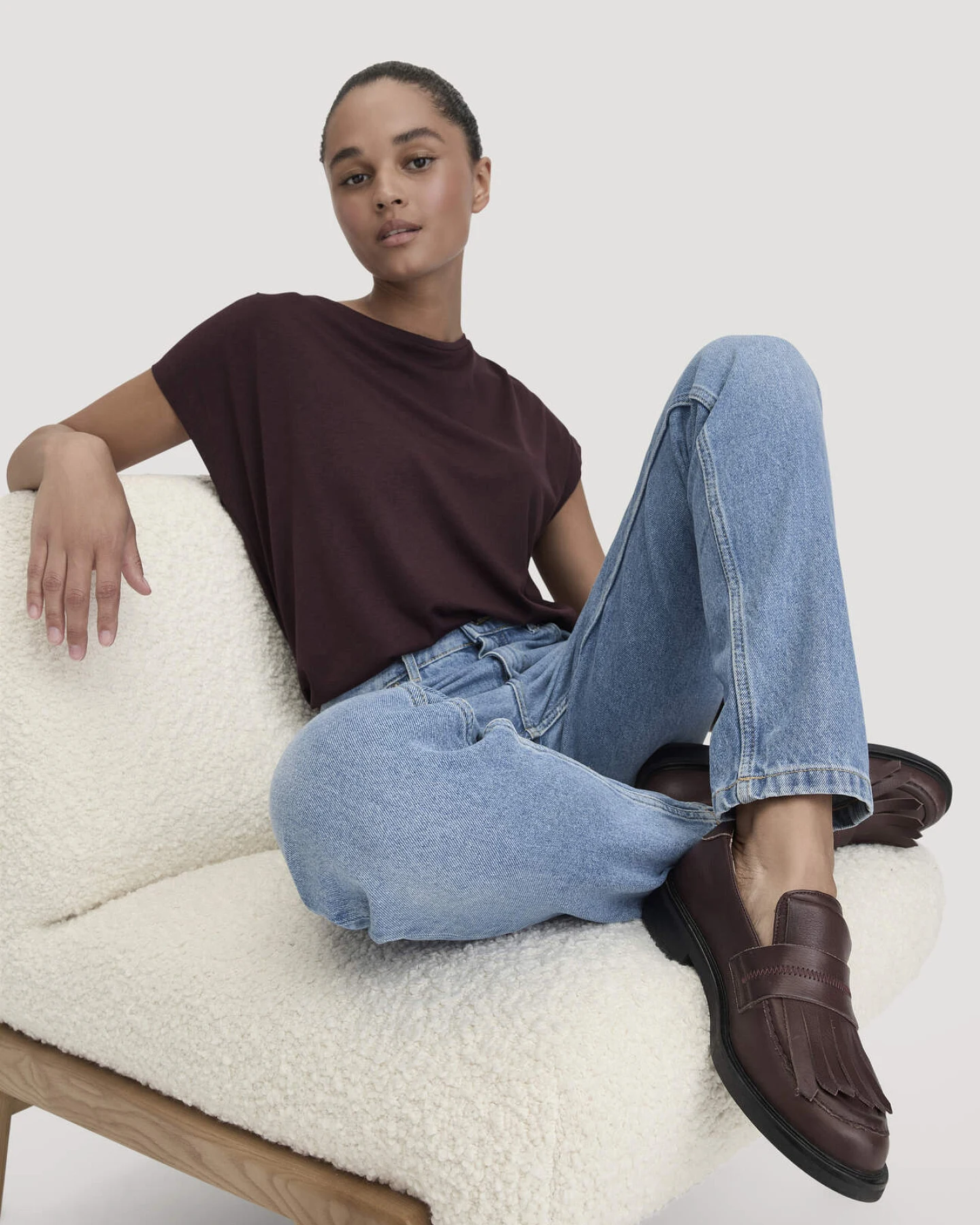 hessnatur Damen Jeans HANNA Mom High Rise aus Bio-Denim - blau - Größe 25/30 – Ansicht 4
