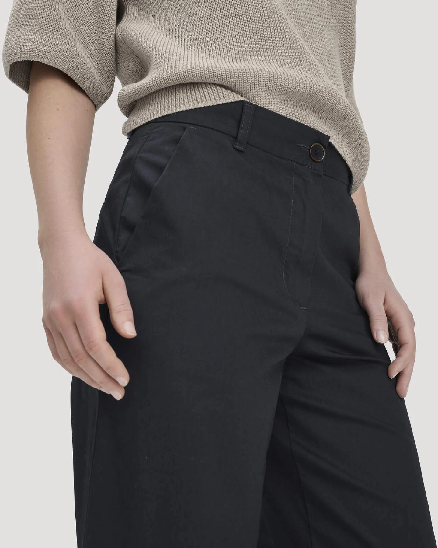 hessnatur Damen Hose Culotte Regular aus Bio-Baumwolle - schwarz - Größe 38 – Ansicht 3