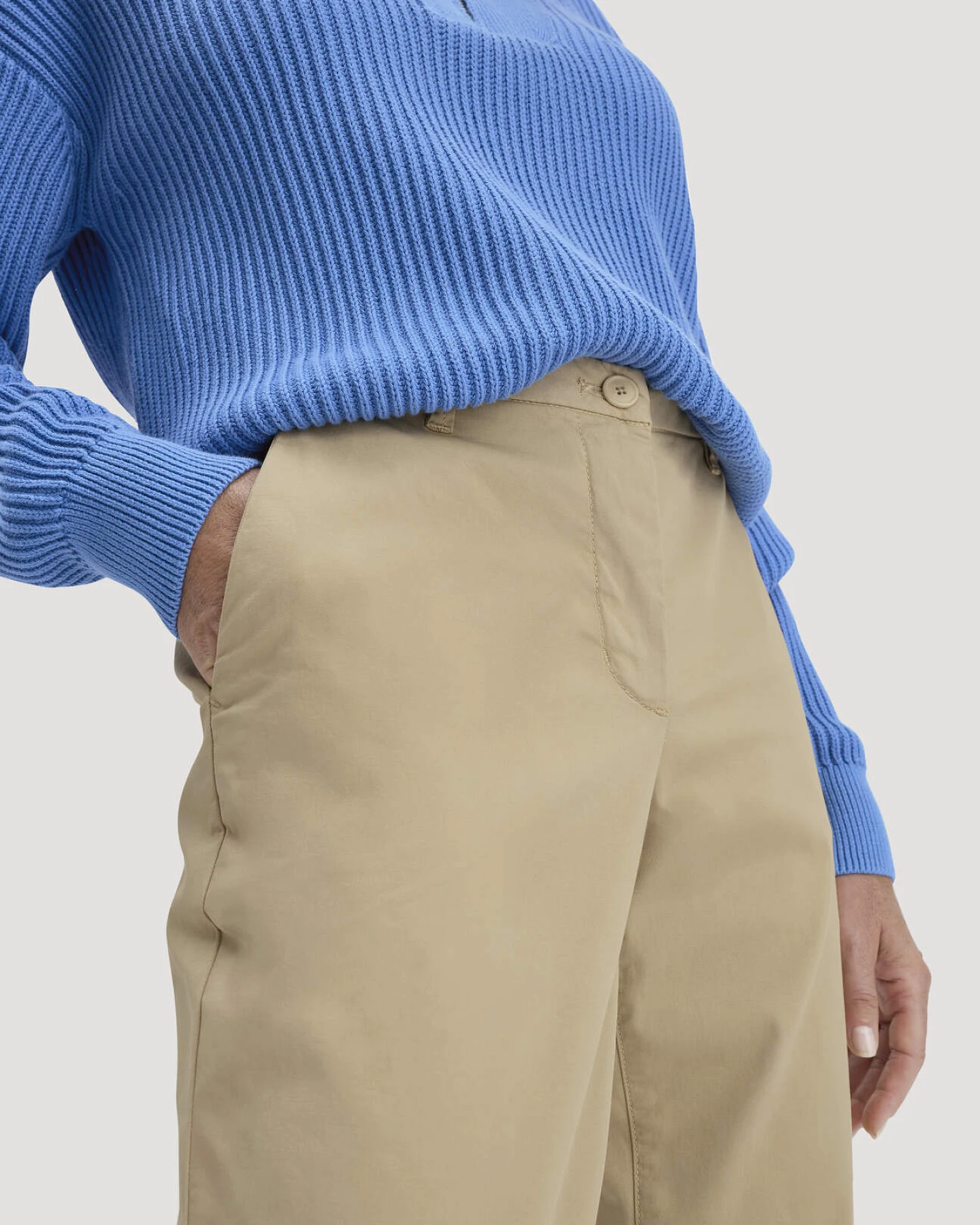 hessnatur Damen Chino Straight Leg Regular aus Bio-Baumwolle - beige - Größe 46 – Ansicht 3