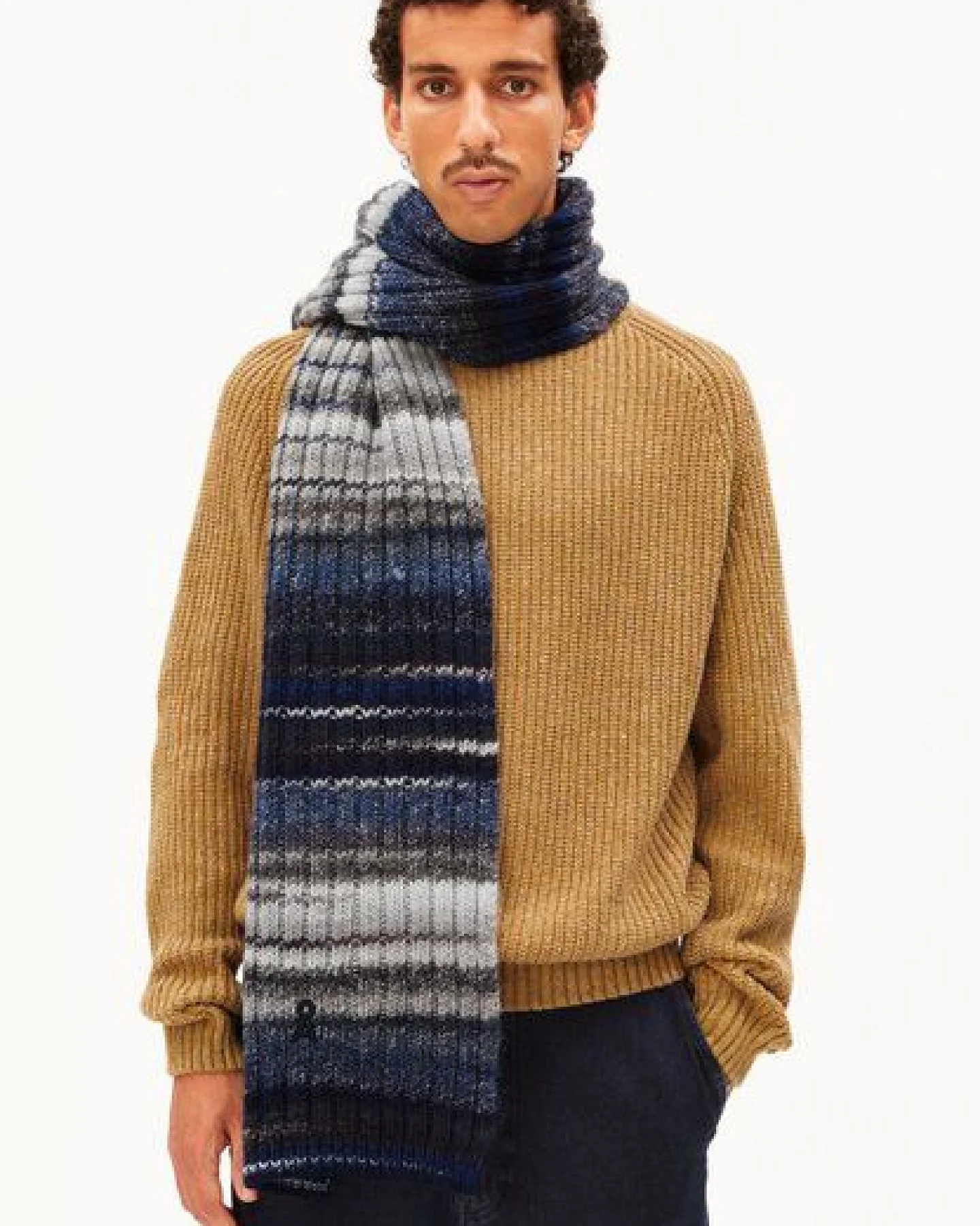 ARMEDANGELS WOOL KNIT Unisex Strickschal aus 100% Bio-Wolle – Ansicht 2