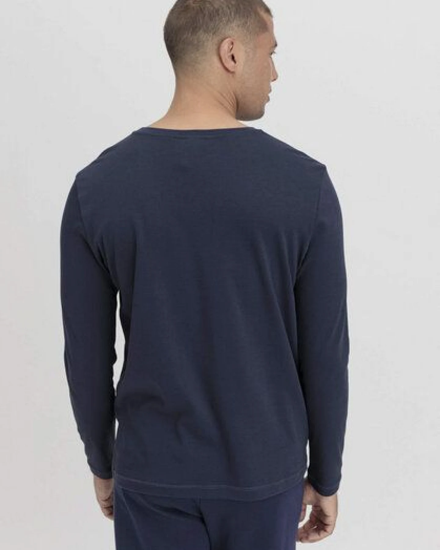 hessnatur Langarm-Schlafshirt aus reiner Bio-Baumwolle – Ansicht 4