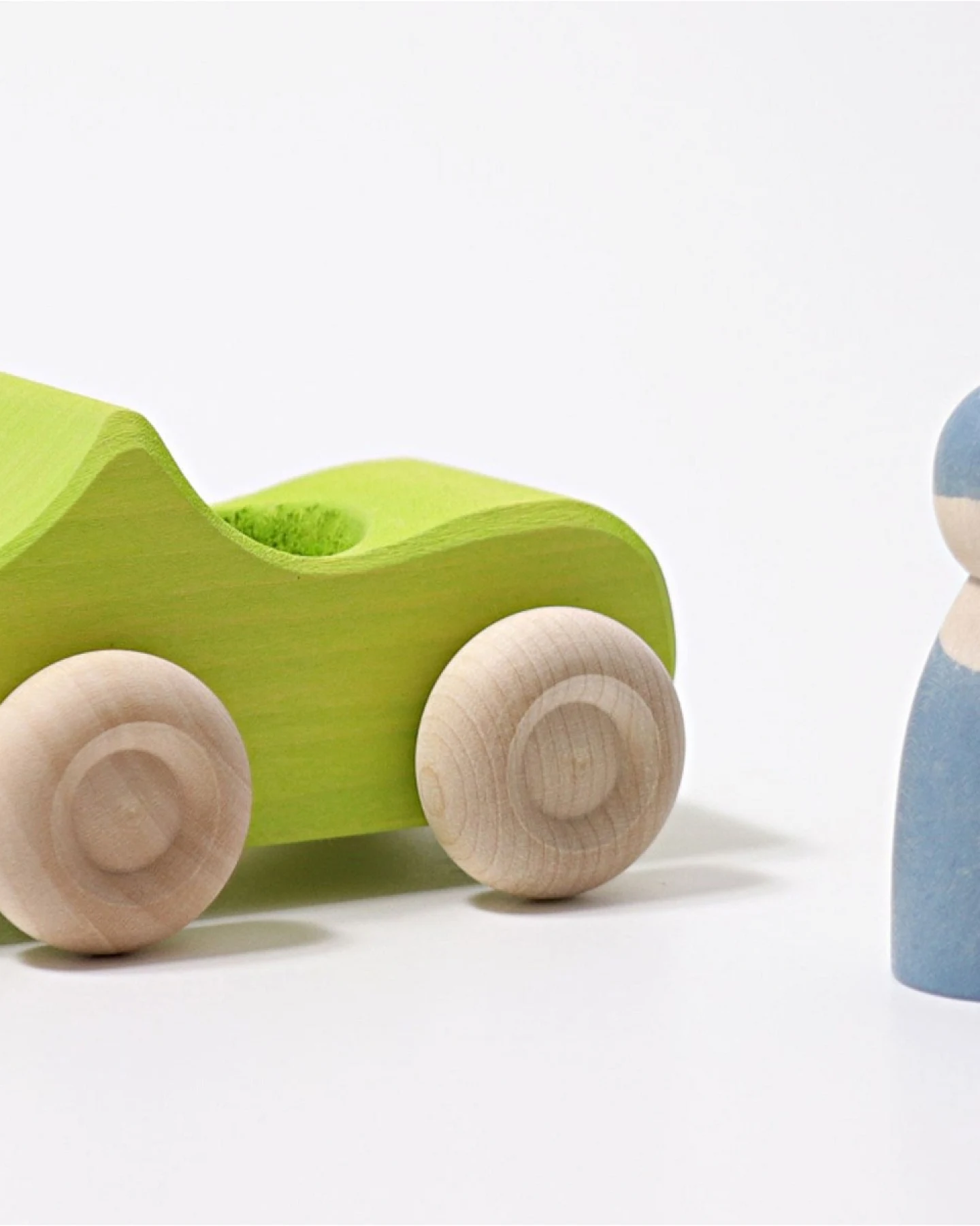 Grimms Kleines Cabrio Spielzeugauto aus Lindenholz, grün lasiert Maße 11 x 9 x 7 cm – Ansicht 2