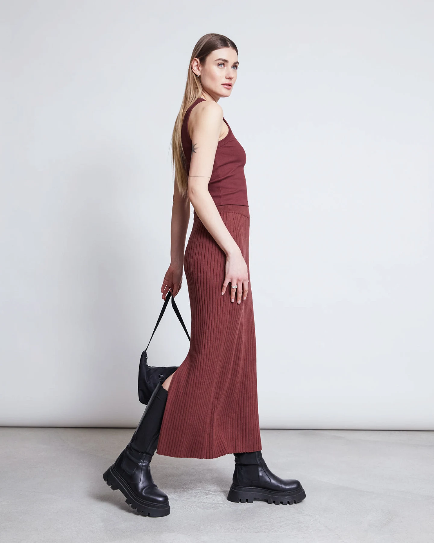 JAN 'N JUNE Damen vegan Midi-Strickrock Ebba Intensives Rost – Ansicht 2
