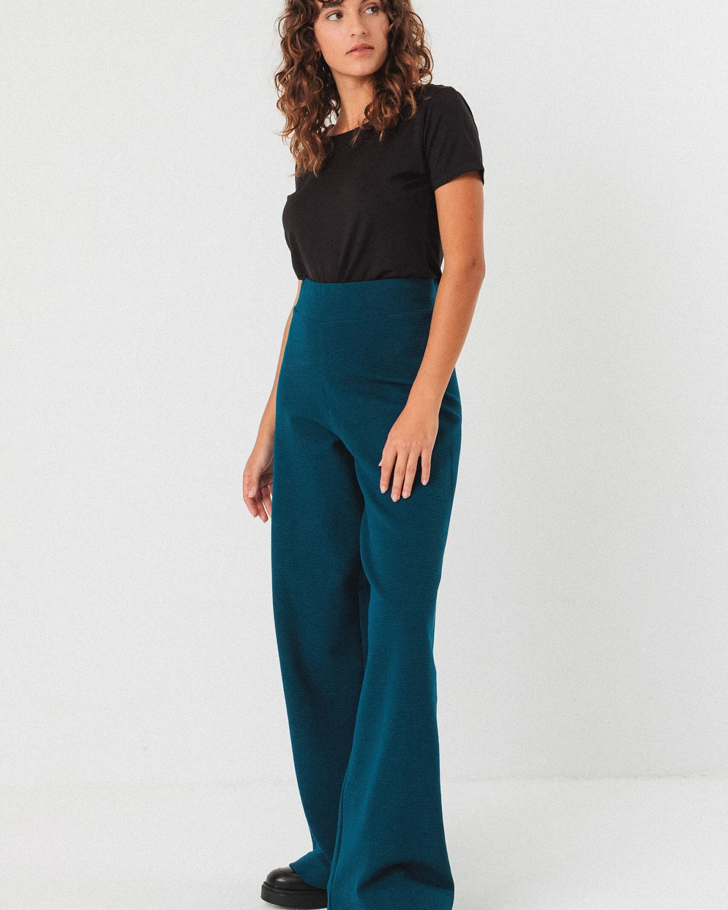 SKFK Damen vegan Hose Asua Blau – Ansicht 2