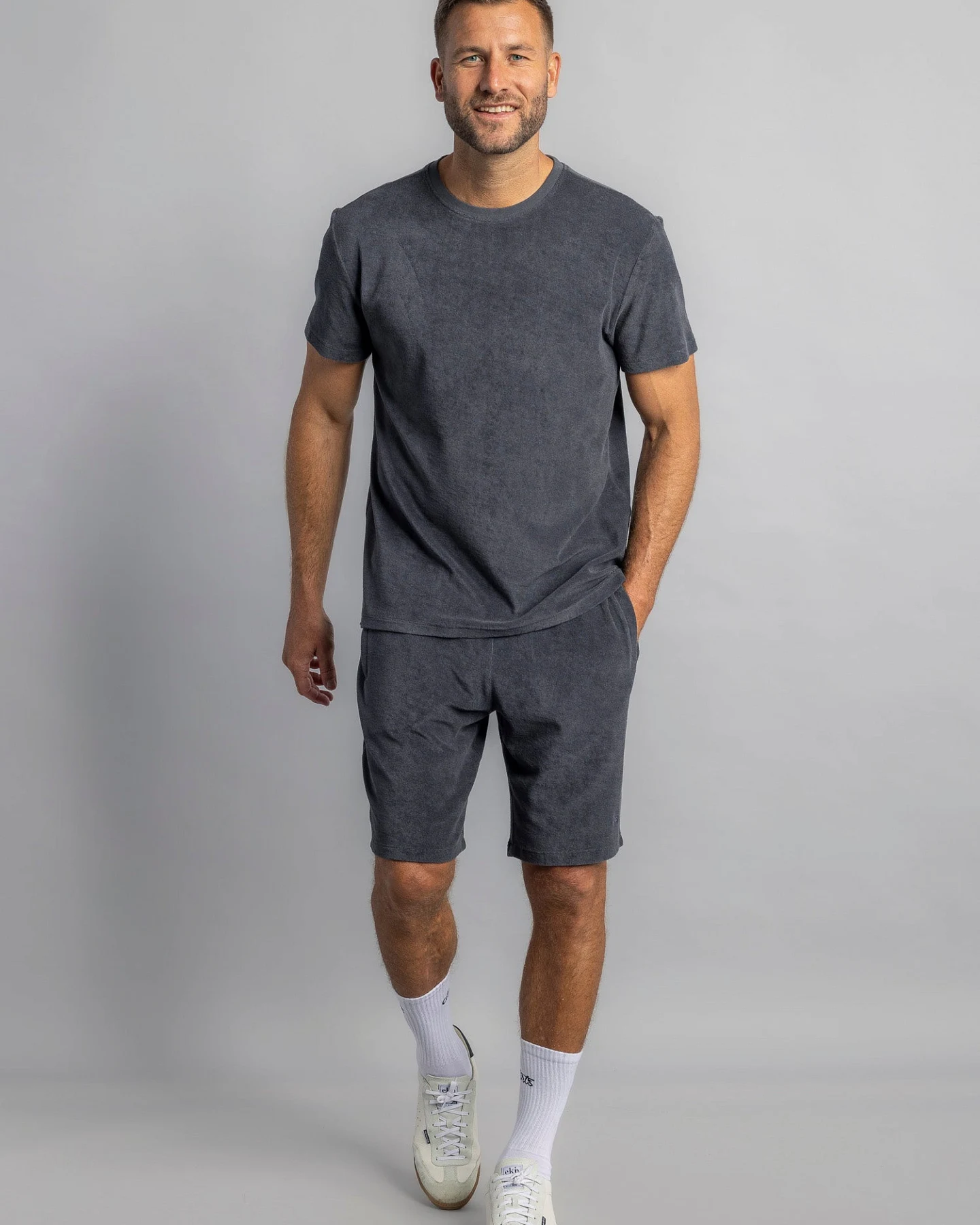 DIRTS Herren vegan Kurze Hose Terry Charcoal – Ansicht 2