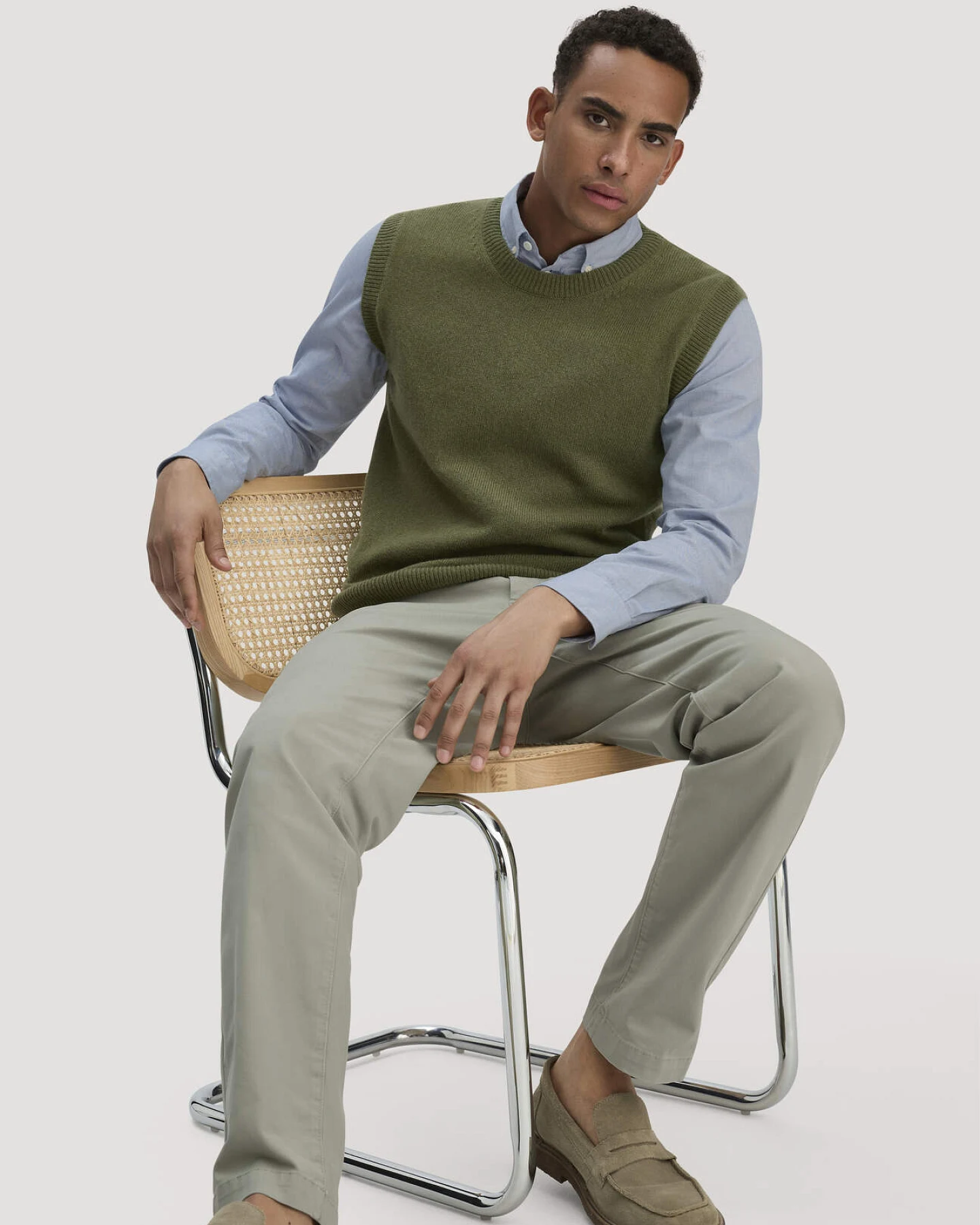 hessnatur Herren Chino LENN Regular aus Bio-Baumwolle - grün - Größe 33/34 – Ansicht 4