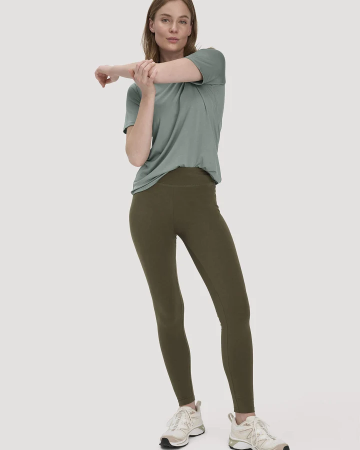 hessnatur Loungewear Leggings Medium Cut ACTIVE LIGHT aus Bio-Baumwolle - grün - Größe XS/l