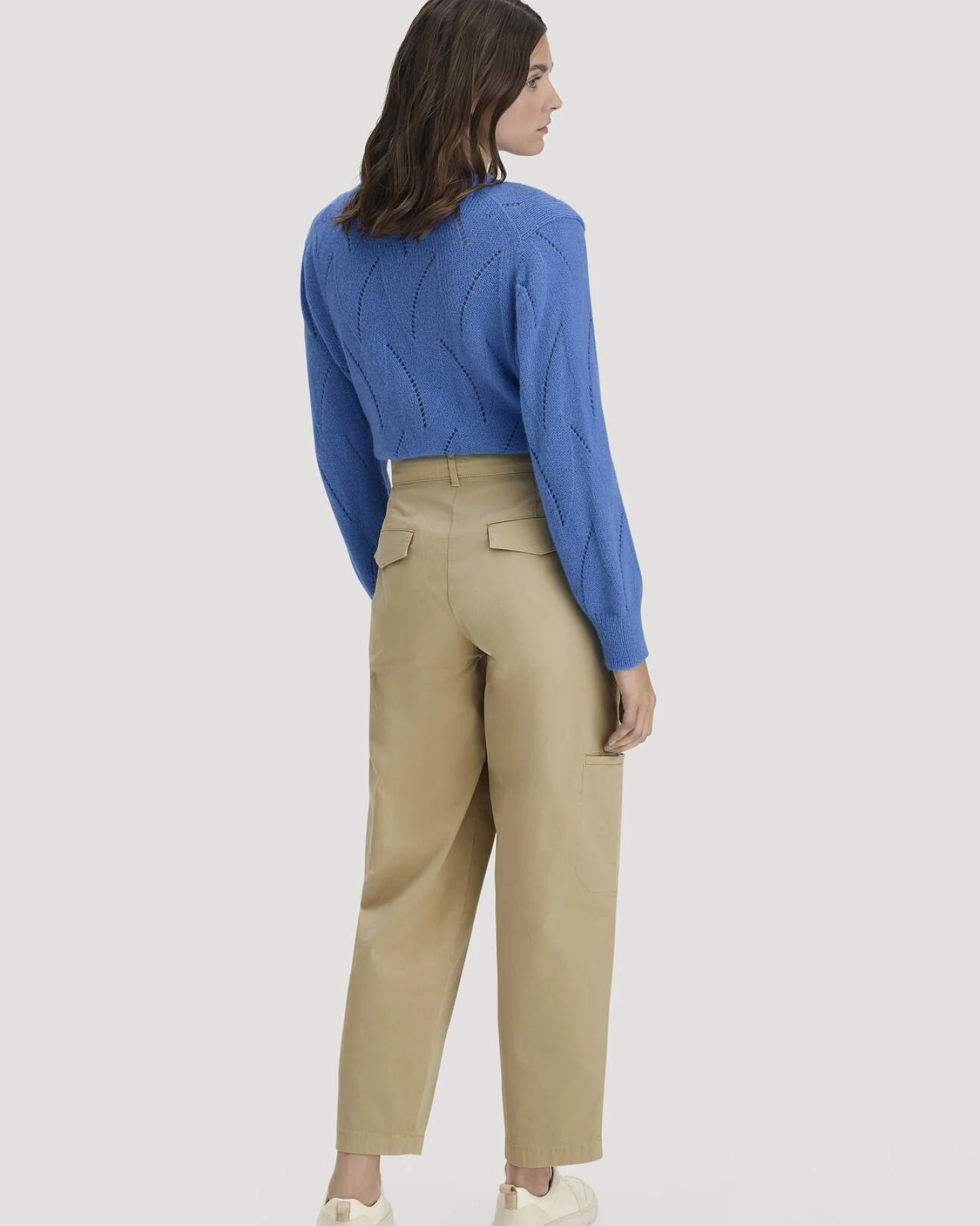 hessnatur Damen Hose Soft Utility Cargo Relaxed aus Bio-Baumwolle - beige - Größe 46 – Ansicht 2