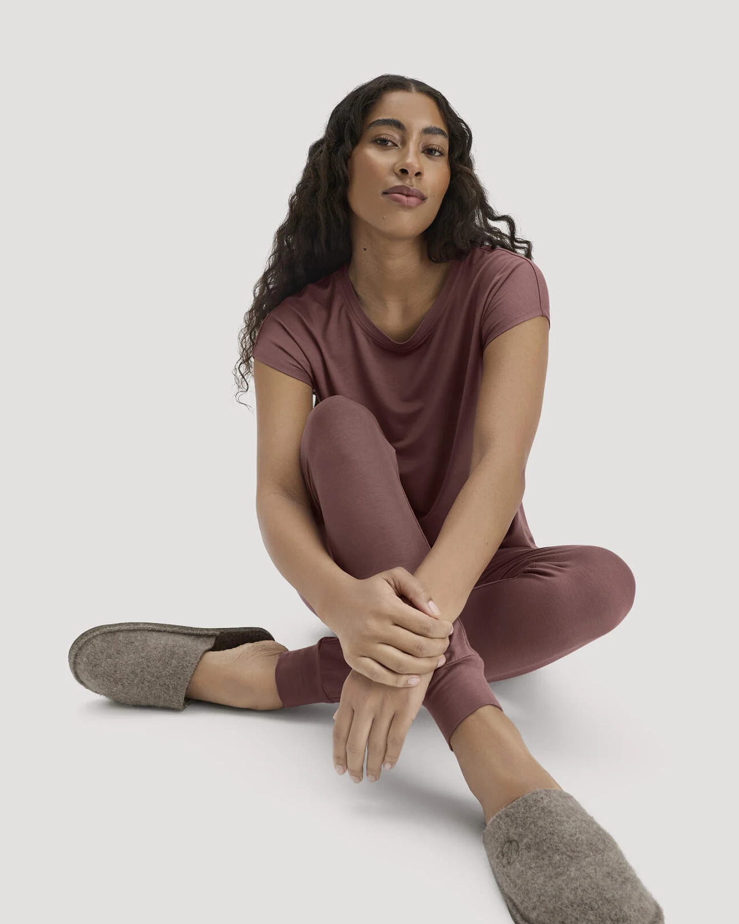 hessnatur Damen Schlafhose PURE FLOW aus TENCEL™ Modal - braun - Größe 46 – Ansicht 2