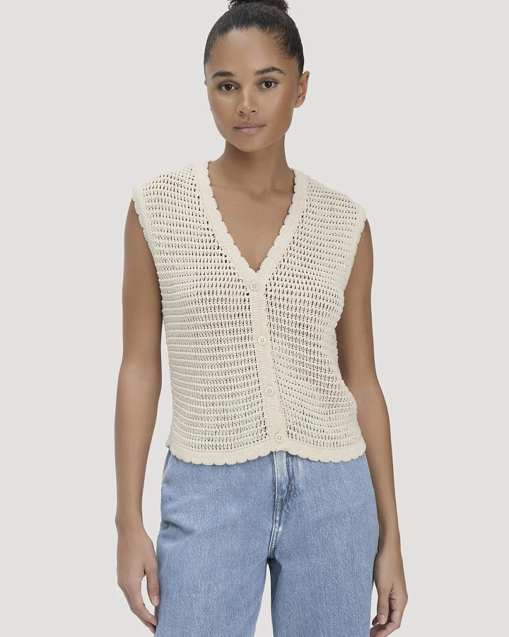hessnatur Damen Strick Weste Regular aus Baumwolle - beige - Größe XL