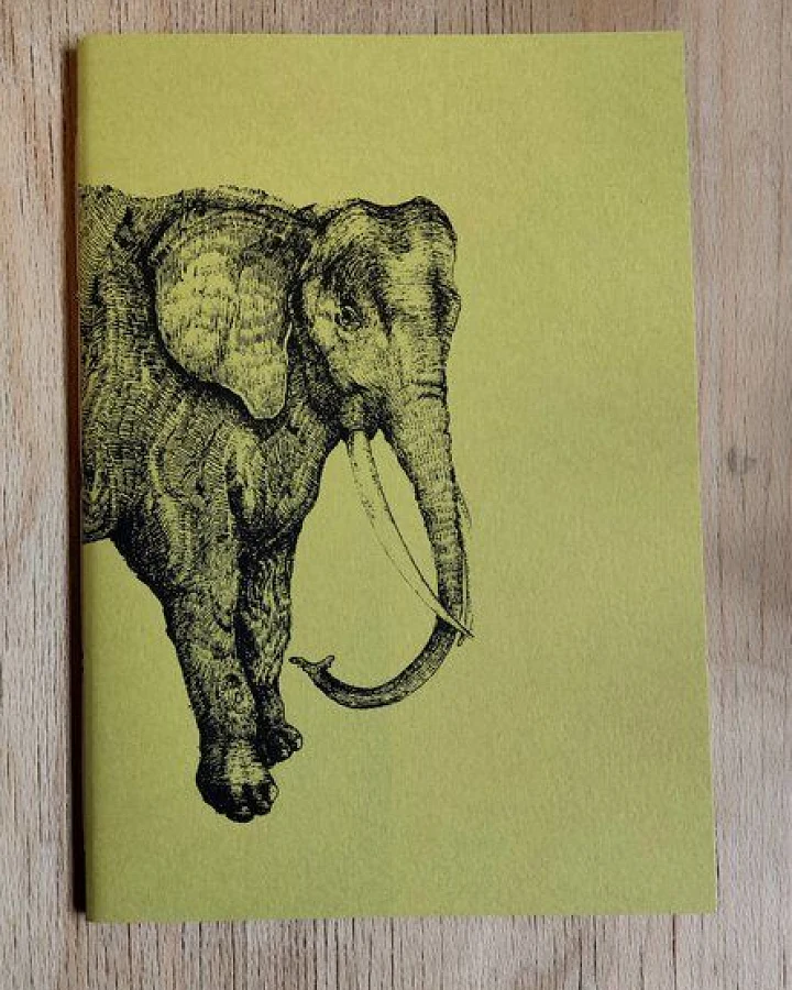 NanMa Handgebundenes Notizbuch „Elefant“ – In Österreich bedrucktes Skizzenbuch für Zeichnen und Journaling