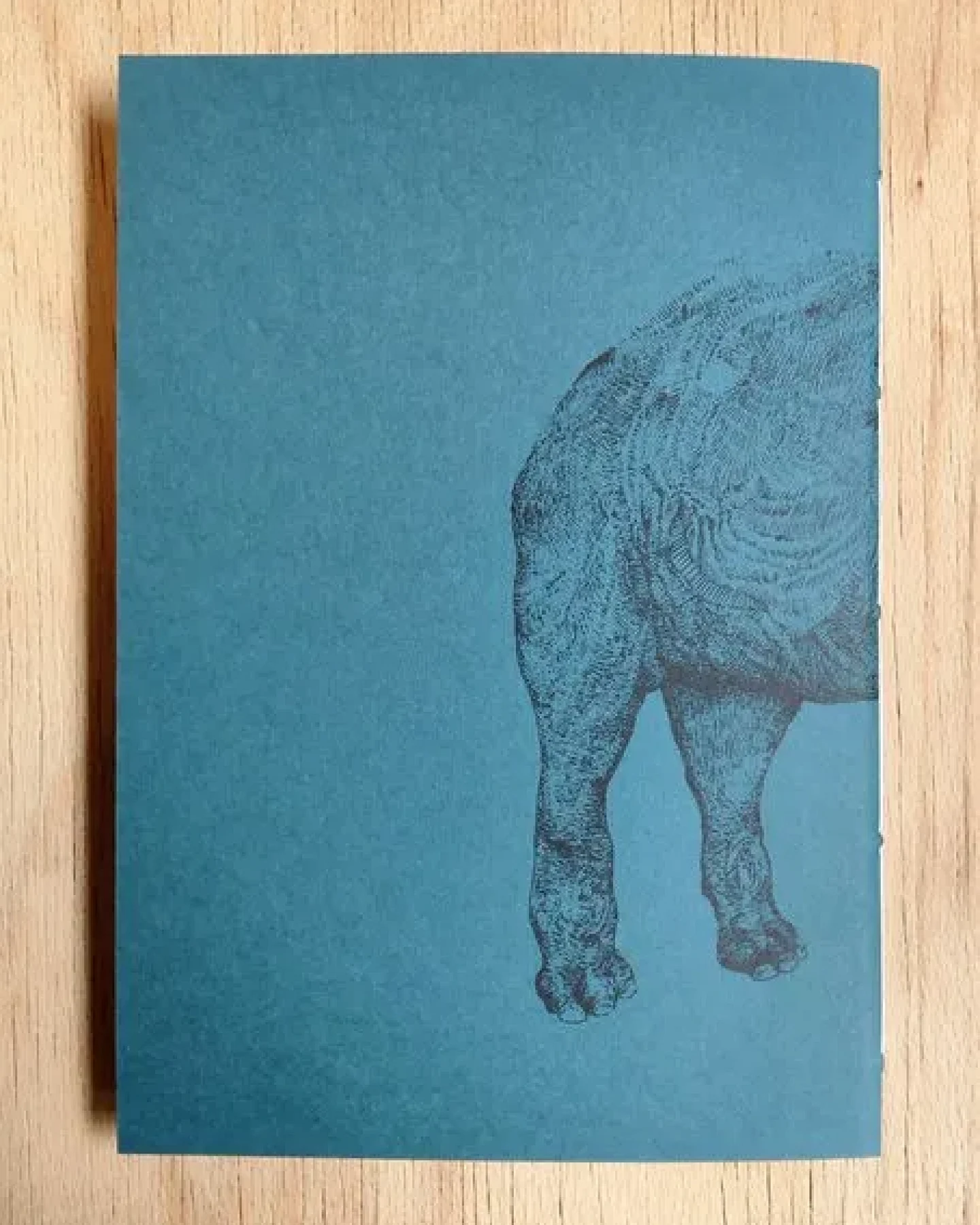 NanMa Handgebundenes Notizbuch „Elefant“ – In Österreich bedrucktes Skizzenbuch für Zeichnen und Journaling – Ansicht 3