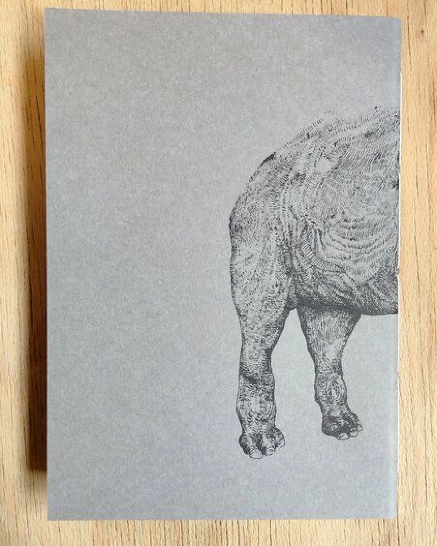 NanMa Handgebundenes Notizbuch „Elefant“ – In Österreich bedrucktes Skizzenbuch für Zeichnen und Journaling – Ansicht 3