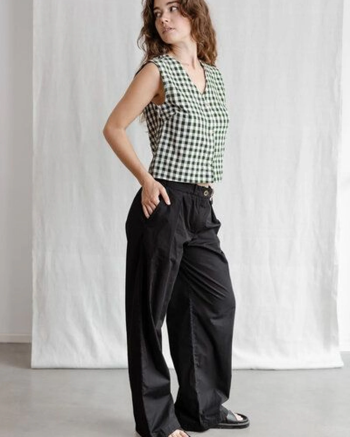 Jyoti - Fair Works Bio-Baumwoll Hose Meghana – Ansicht 2