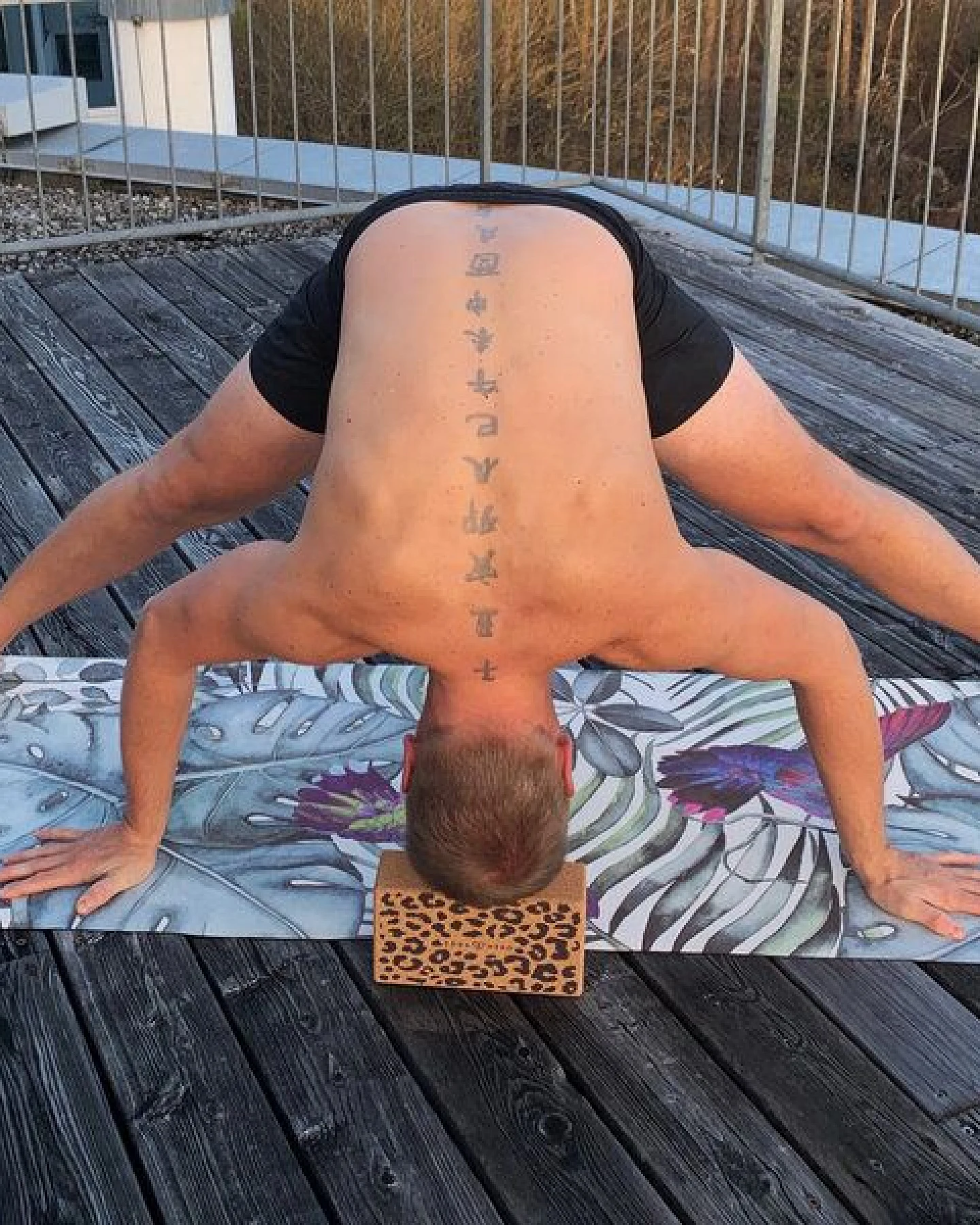 Yoga Hero Yogablock aus Kork – Ansicht 4
