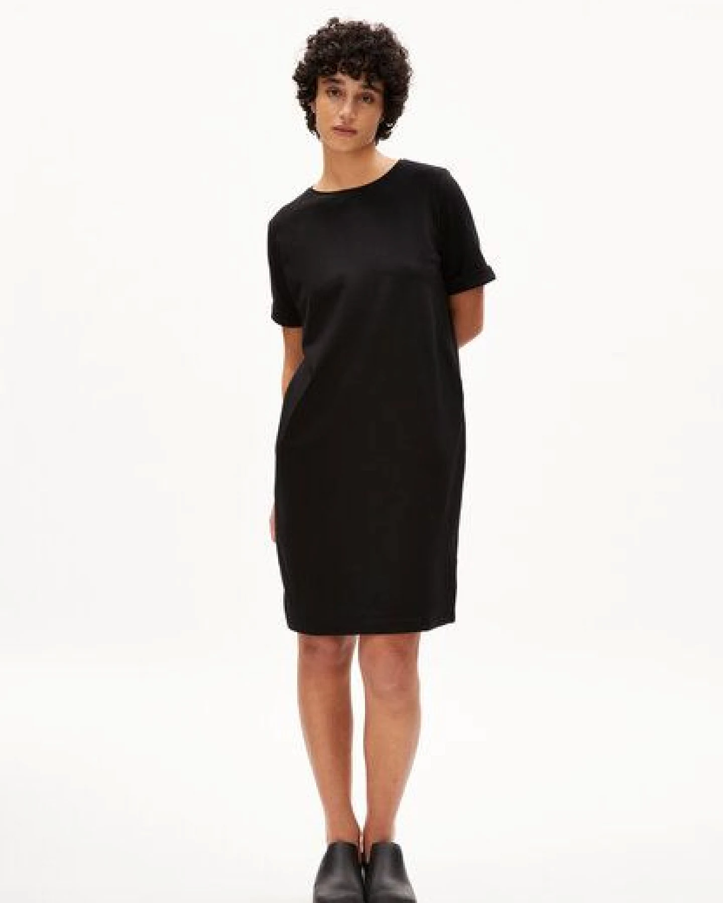 ARMEDANGELS MAAILANA Damen Jerseykleid Regular Fit aus LENZING ECOVERO Mix – Ansicht 4