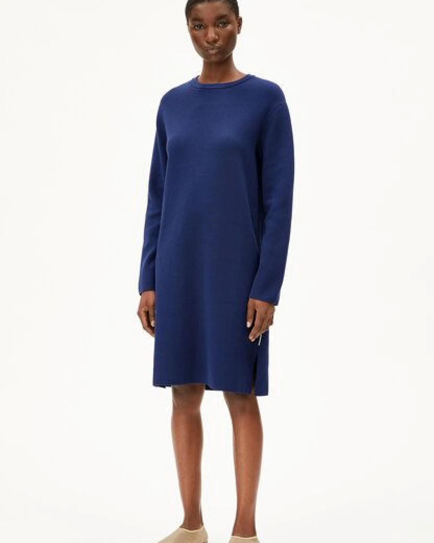 ARMEDANGELS ROSANNIAAS Damen Strickkleid aus Bio-Baumwolle – Ansicht 4