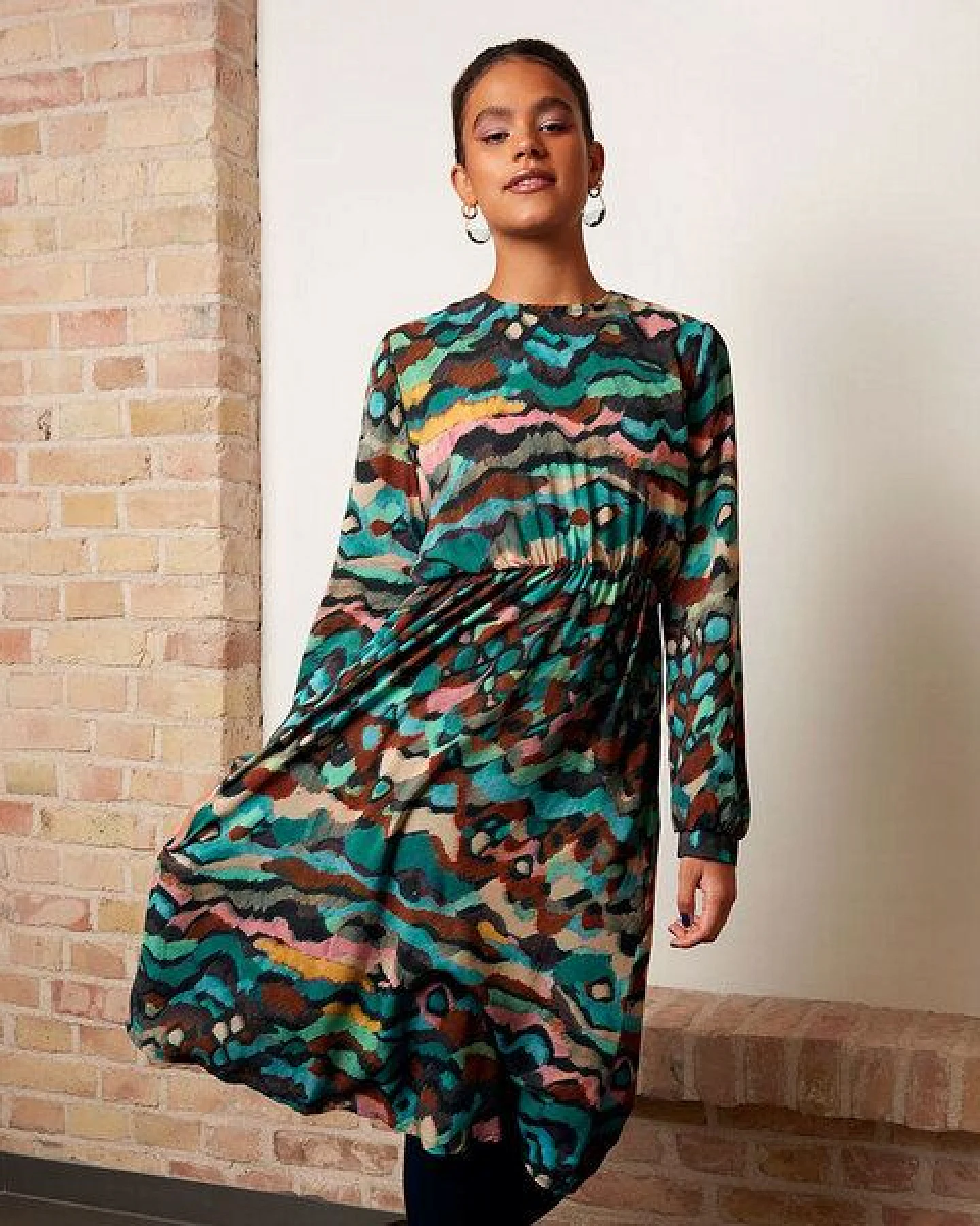 WiDDA berlin Midikleid mit grafischem Muster aus ECOVERO – Ansicht 4