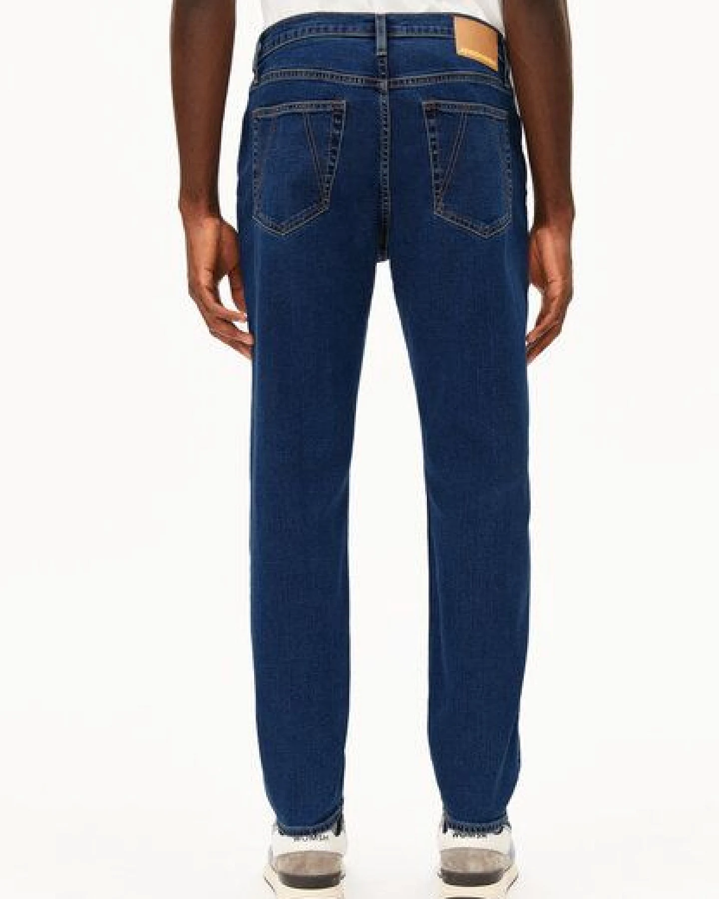 ARMEDANGELS AARJO TARPA Herren Tapered Jeans recycelter Baumwoll Mix Comfort Stretch – Ansicht 2