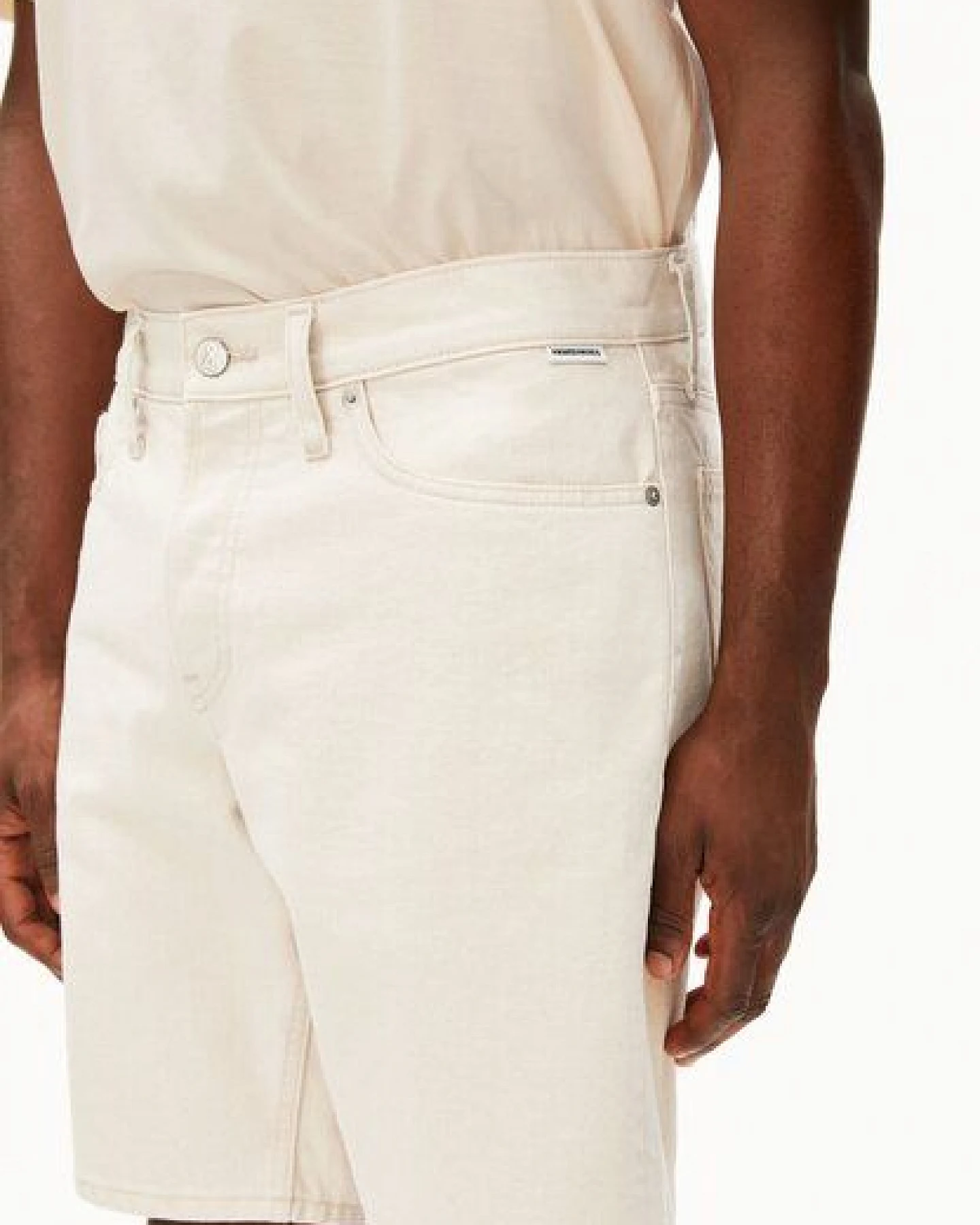 ARMEDANGELS AARVO Herren Jeans Shorts aus recycelter Baumwolle – Ansicht 4