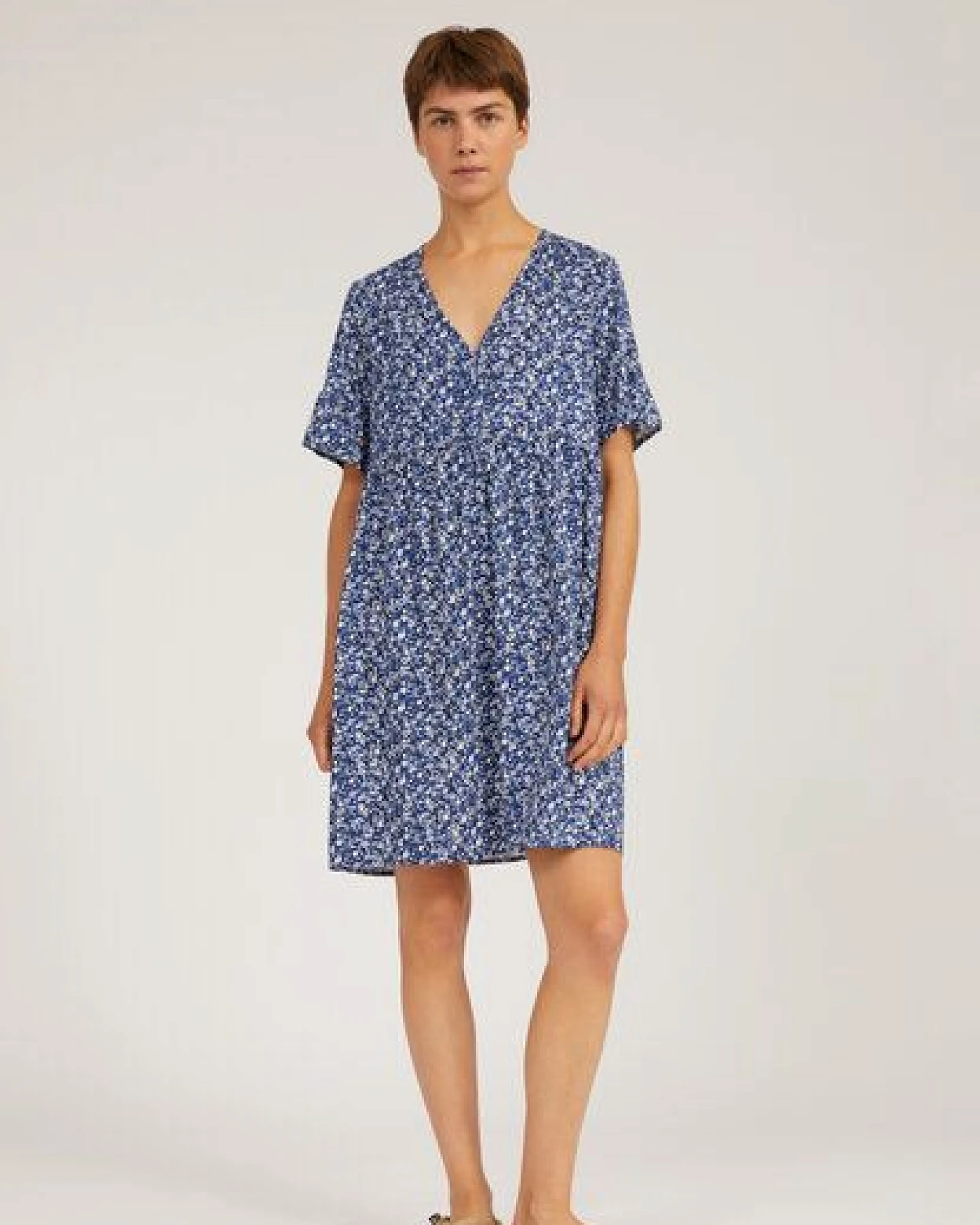 ARMEDANGELS AAINO MIDSUMMER NIGHT - Damen Kleid aus LENZING ECOVERO – Ansicht 4
