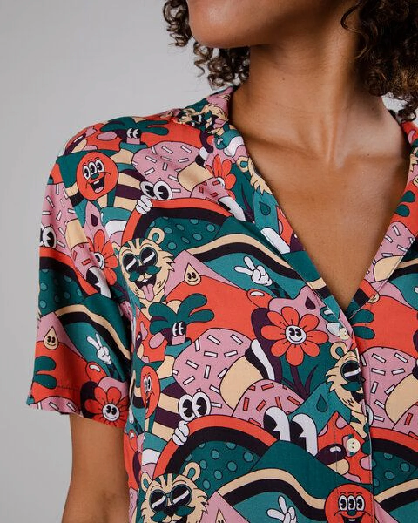 Brava Fabrics Kurzarm-Bluse Yeye Weller Aloha – Ansicht 4