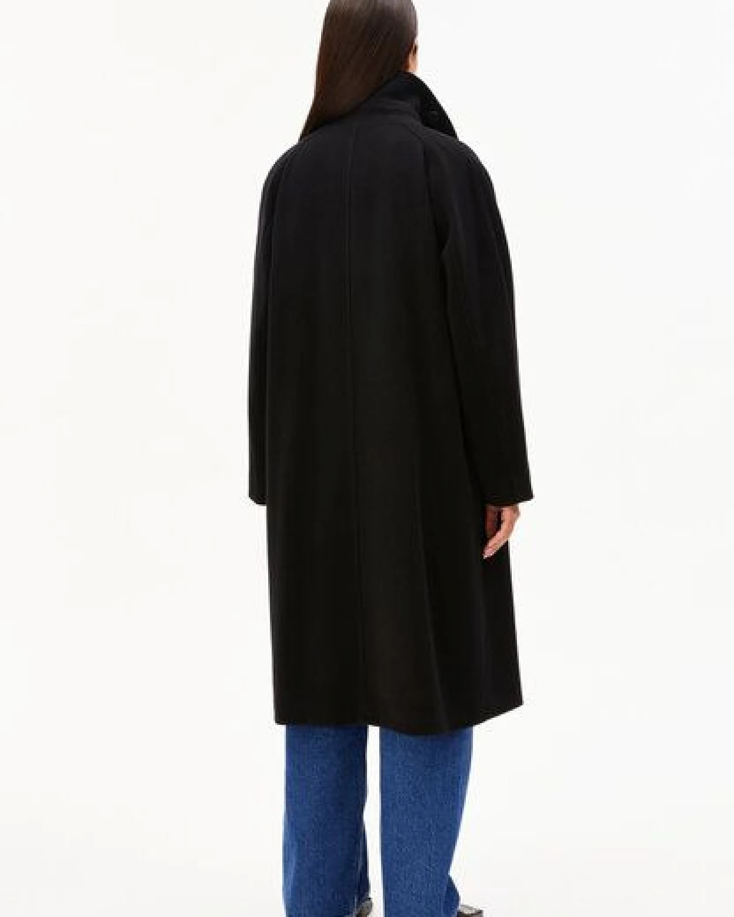 ARMEDANGELS VAANOISE WOOL Damen Mantel aus recycelter Wolle – Ansicht 2