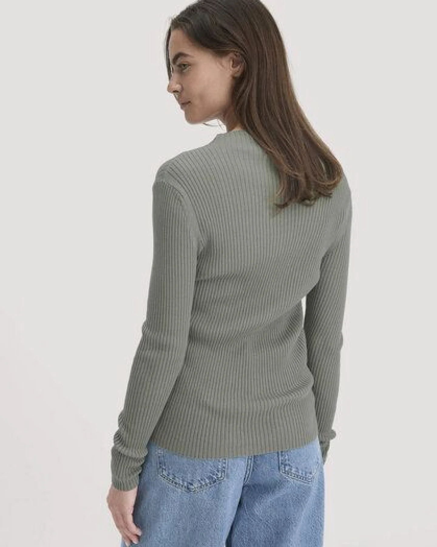 hessnatur Strick Pullover Fitted aus TENCEL Lyocell mit Bio-Baumwolle – Ansicht 2